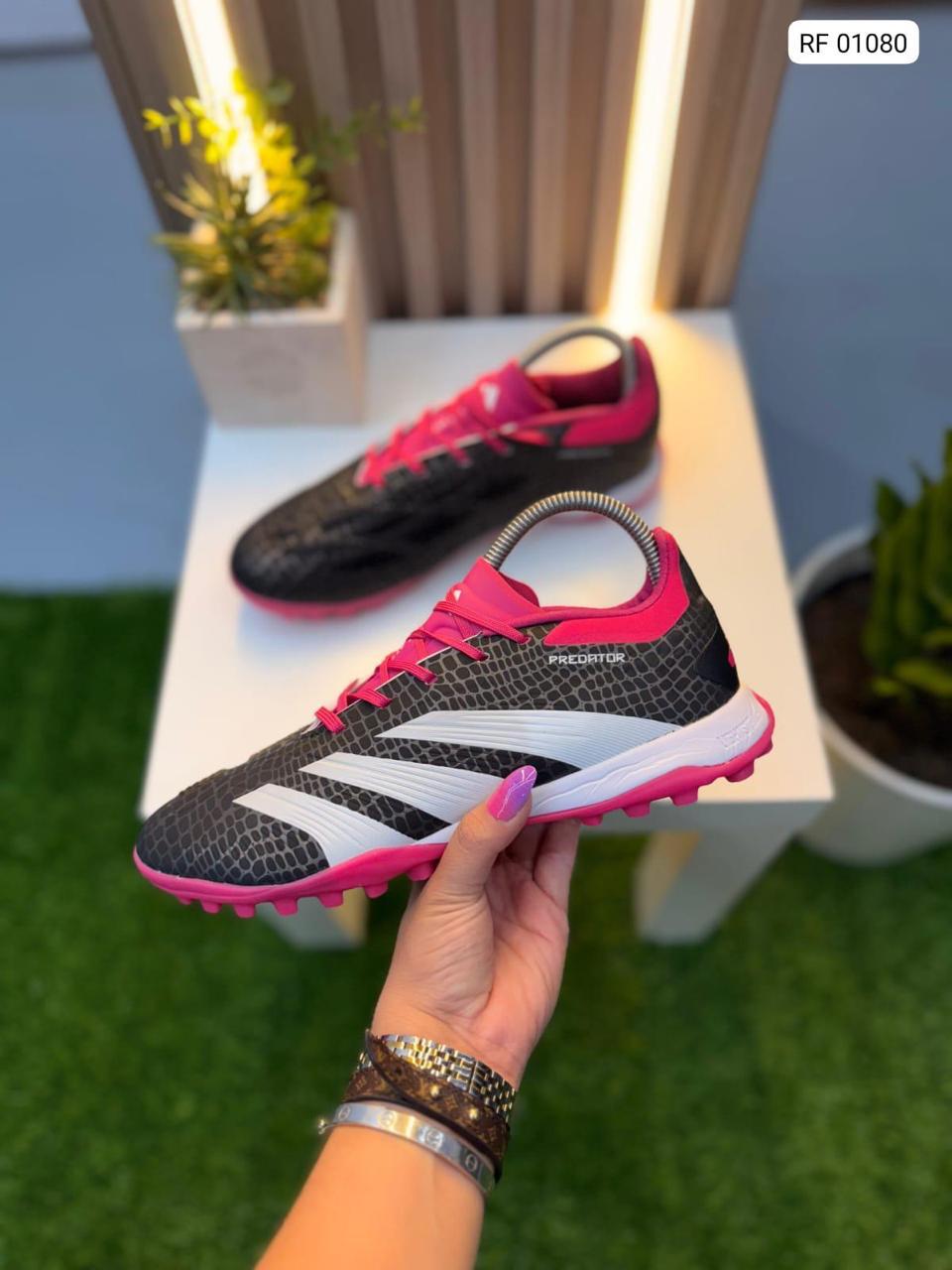 Adidas predator para sintetica
