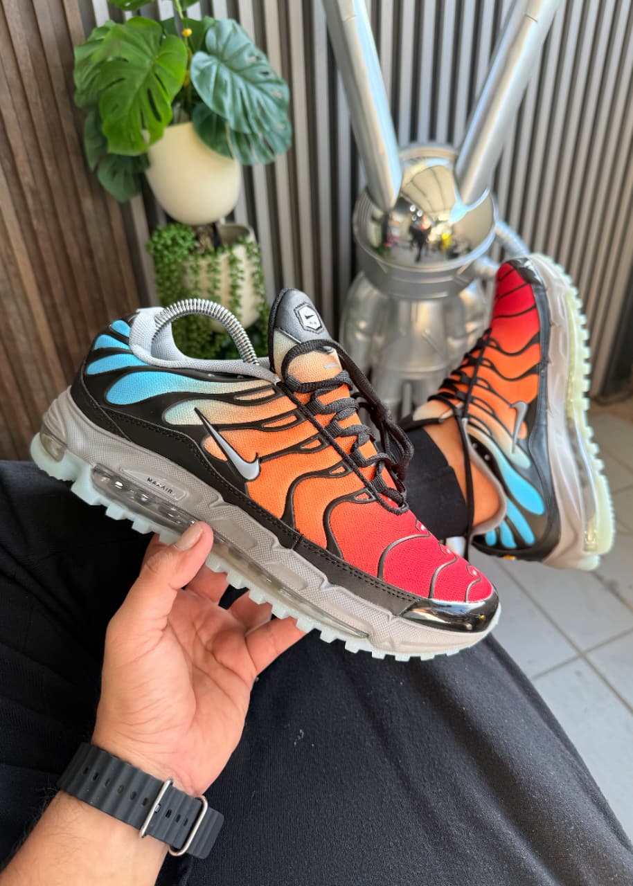 Nike Air Max Plus 2000