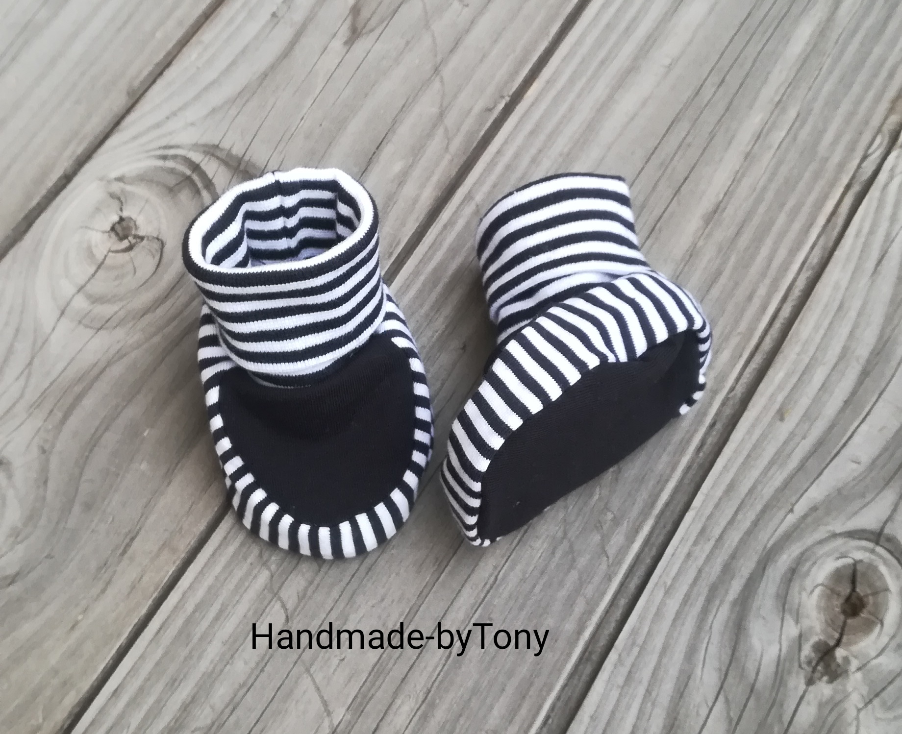 Handgemachte Babyschuhe