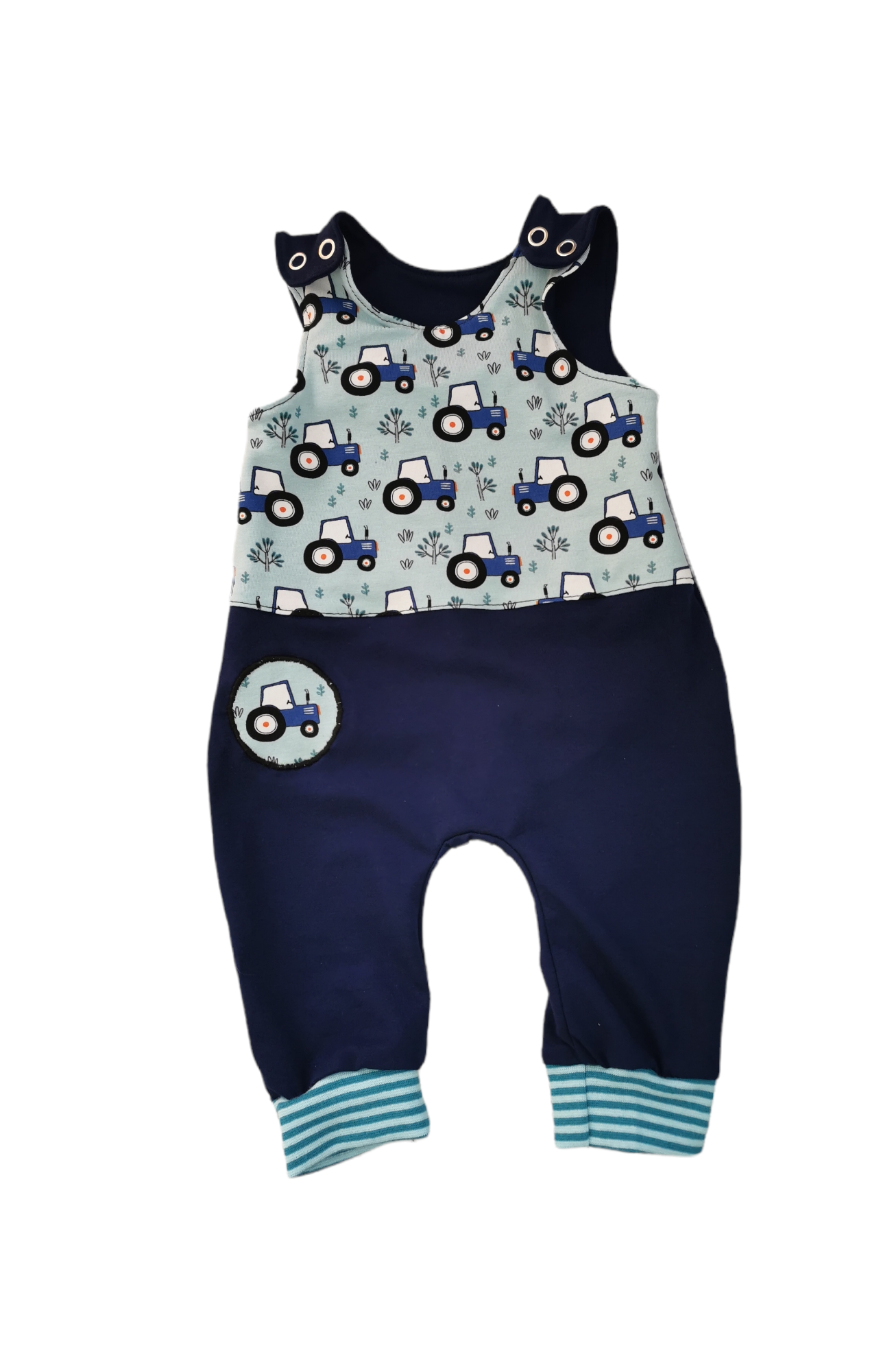 Babystrampler mit Traktormuster 