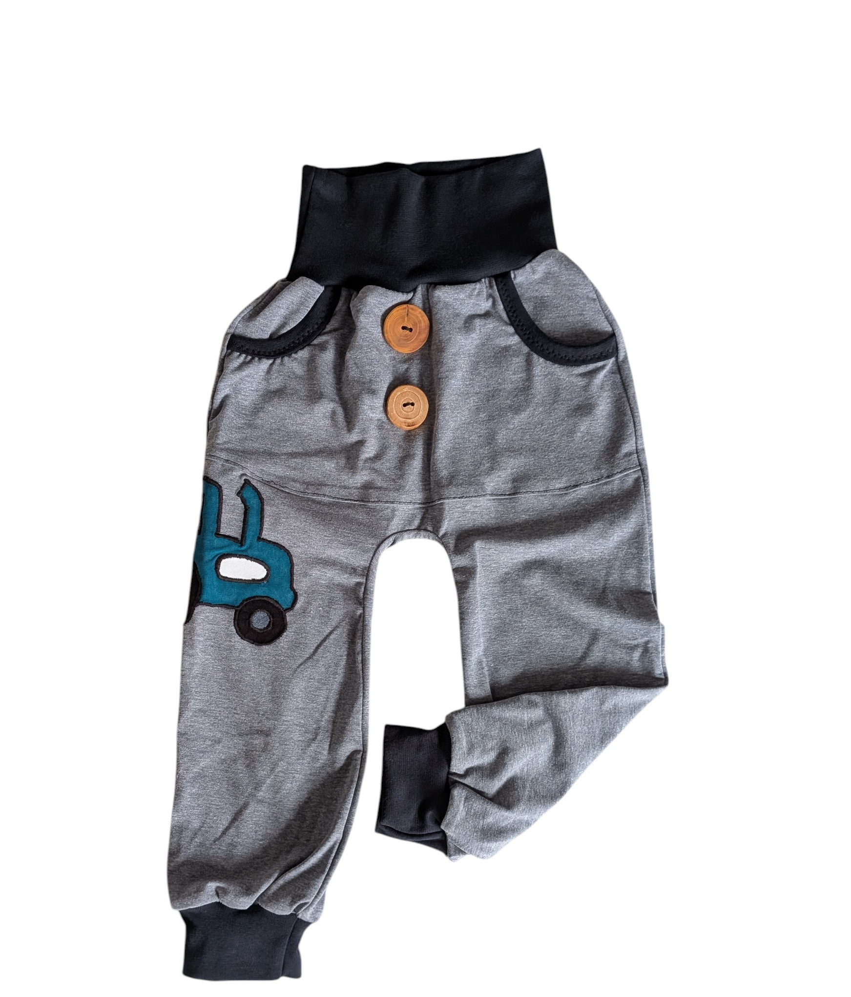 Kinderhose mit Traktor-Applikation