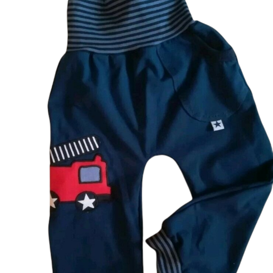 Kinderhose mit Feuerwehrmotiv in den Gr.62/68 bis 140 aus Jersey 
