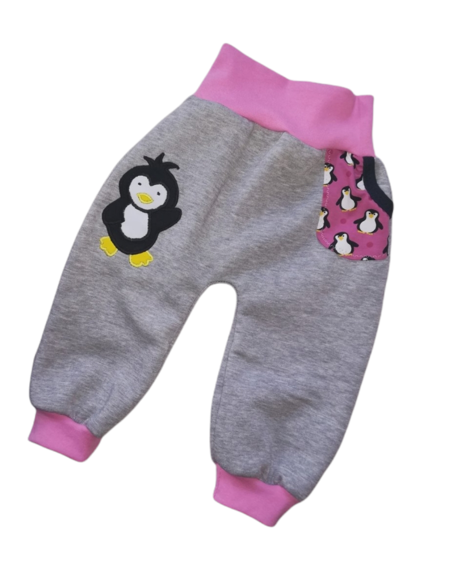 Babyhose mit Pinguin-Motiv