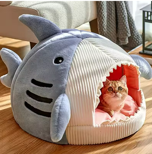 Shark-shaped Pet Bed