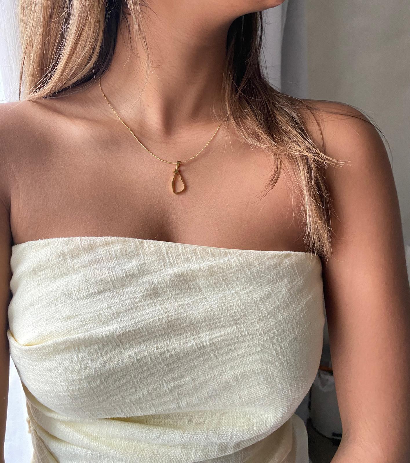 Lady's Sri Lankan Map Pendant with Necklace 18k Gold plated