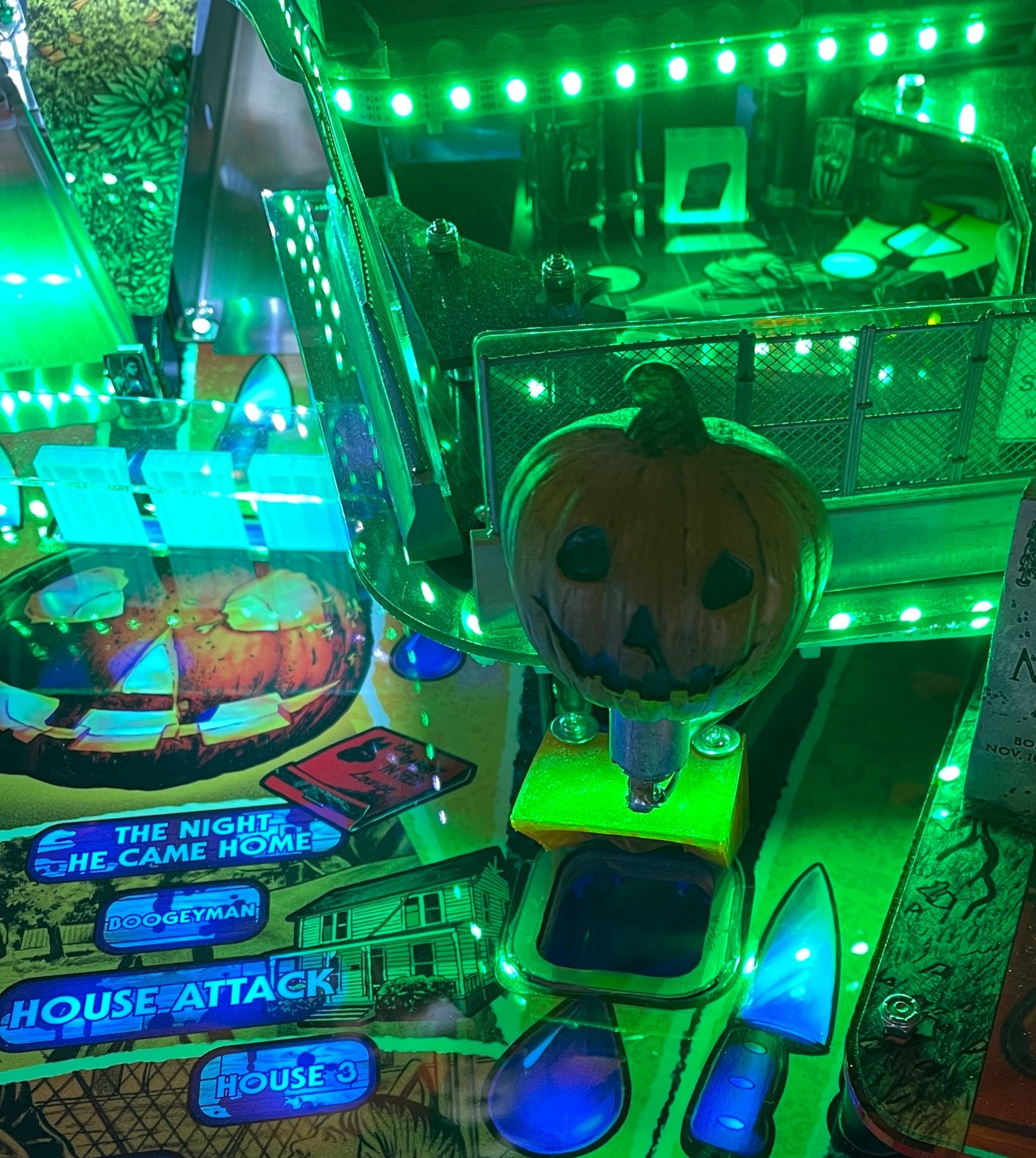 Scoop Mod for Spooky Halloween & Ultraman pinballs