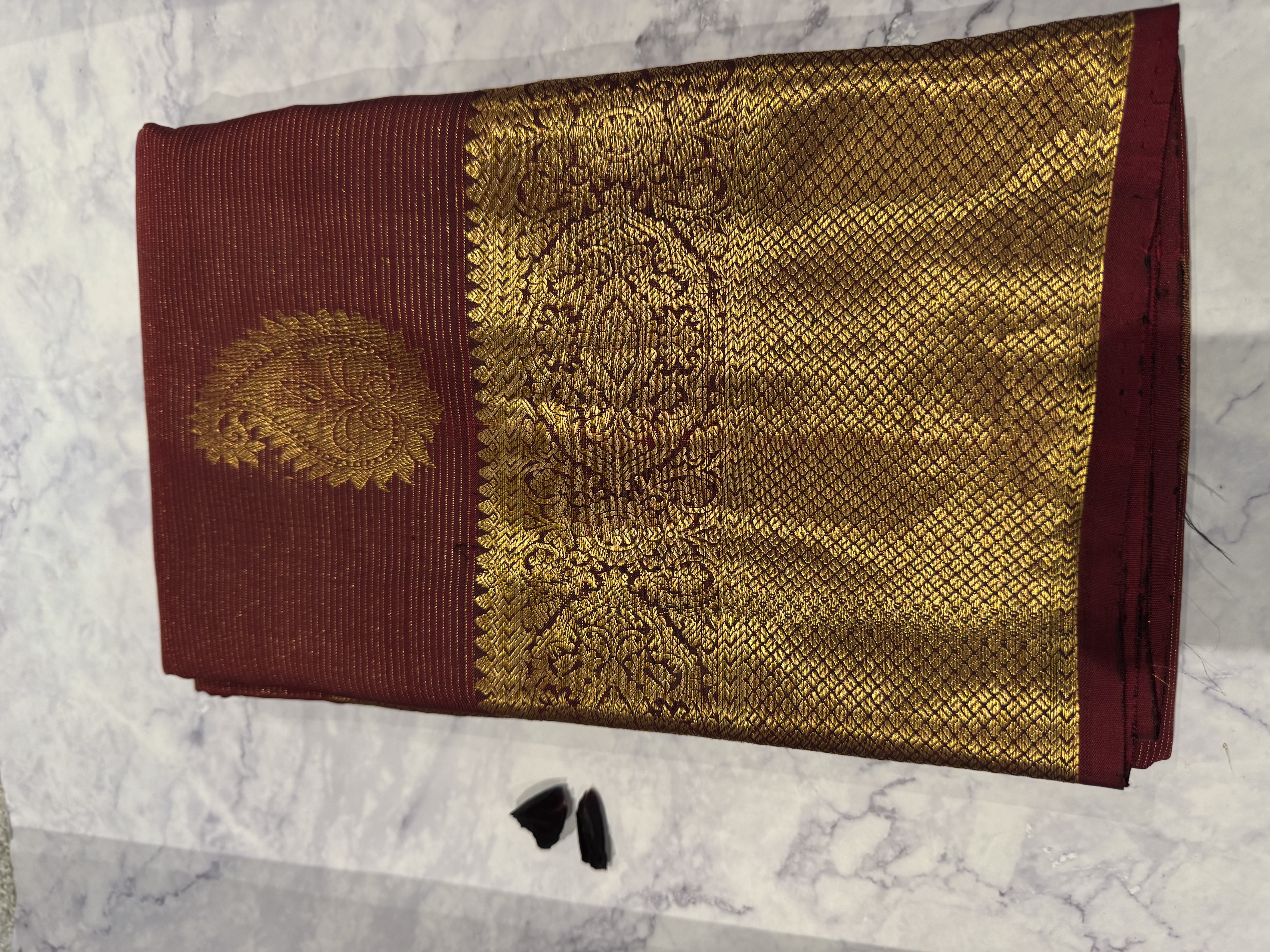 maroon vaira oosi pure silk saree