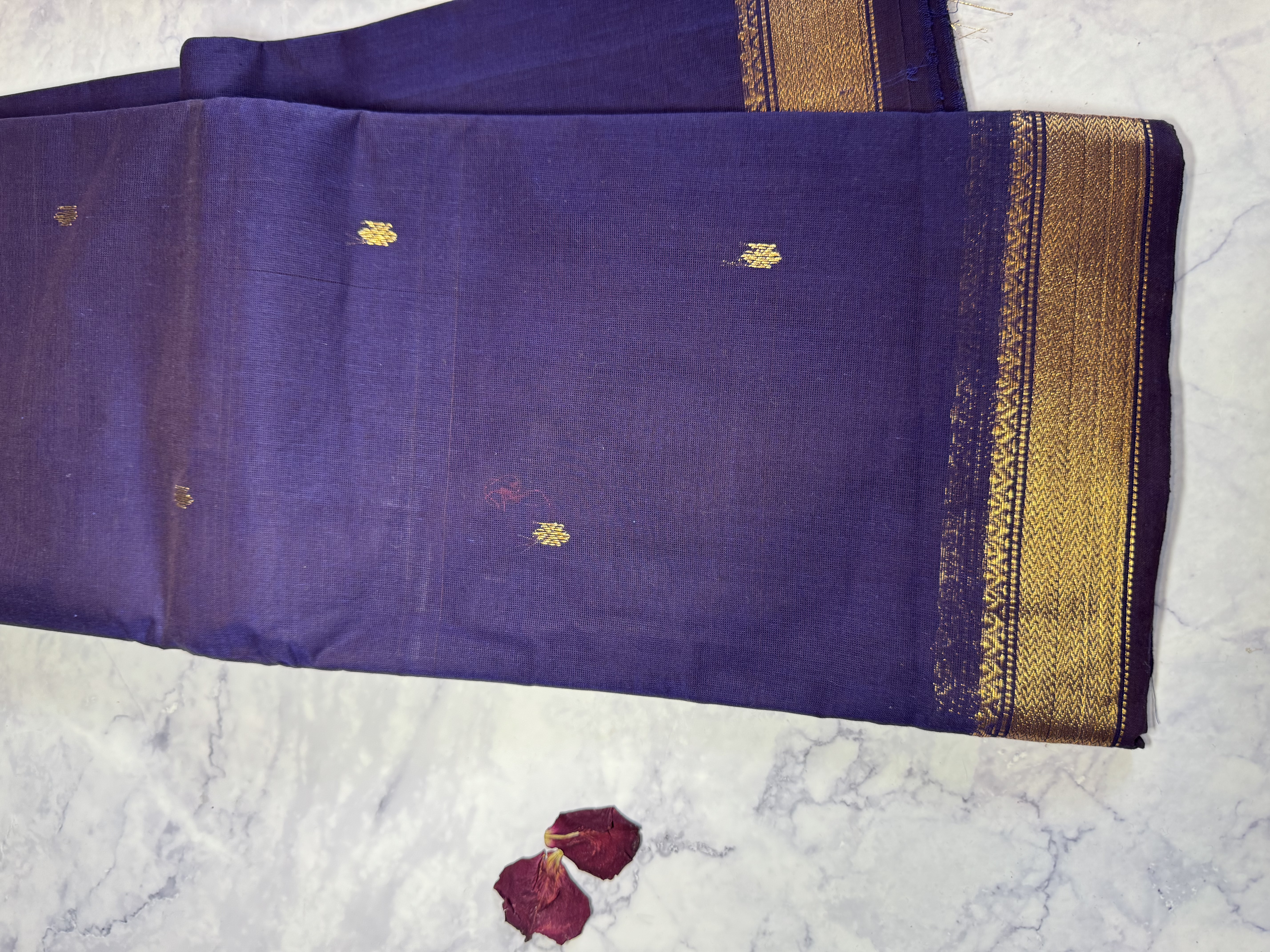 Violet cotton saree with thin border