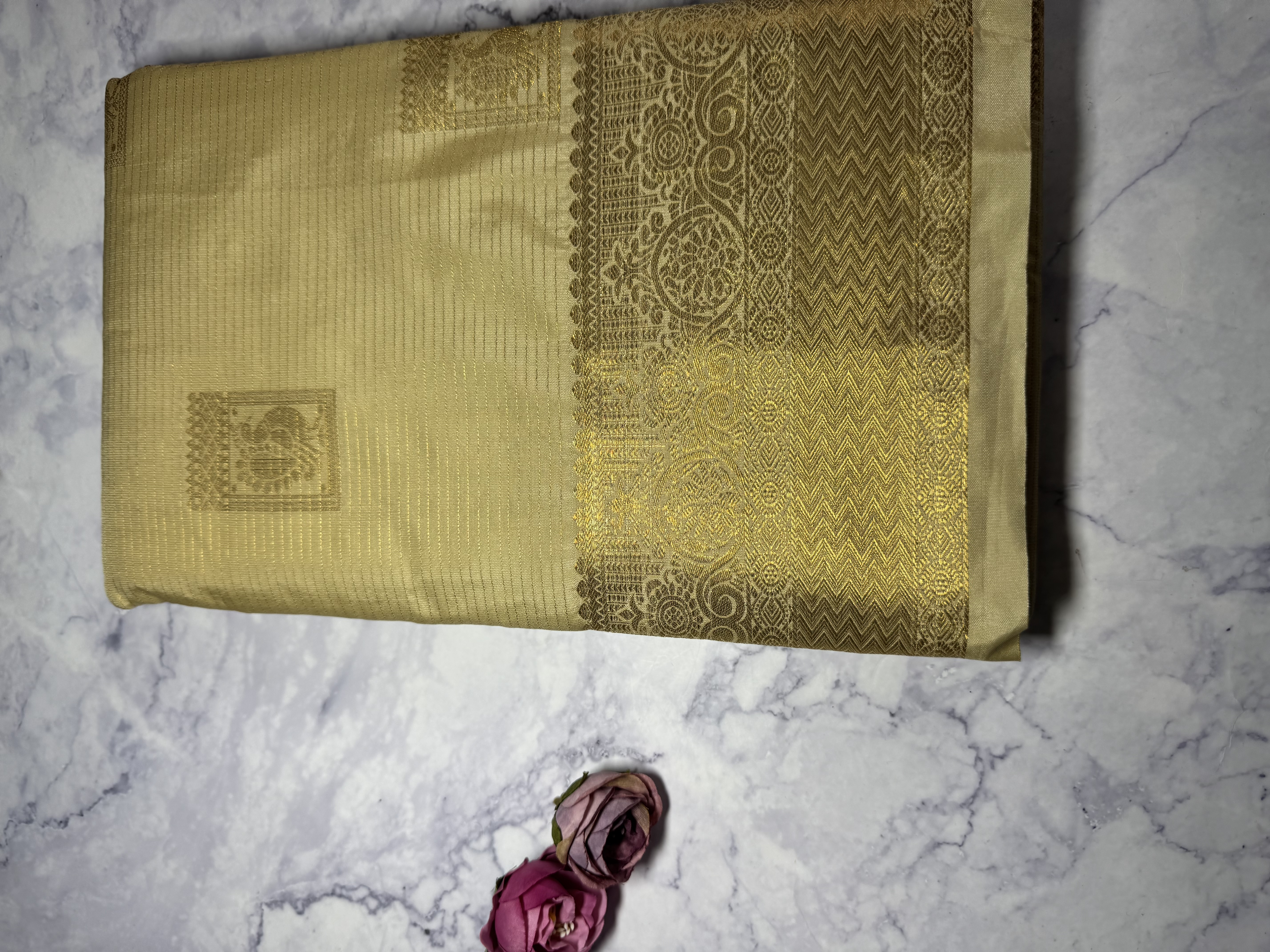 Cream vaira oosi soft silk saree