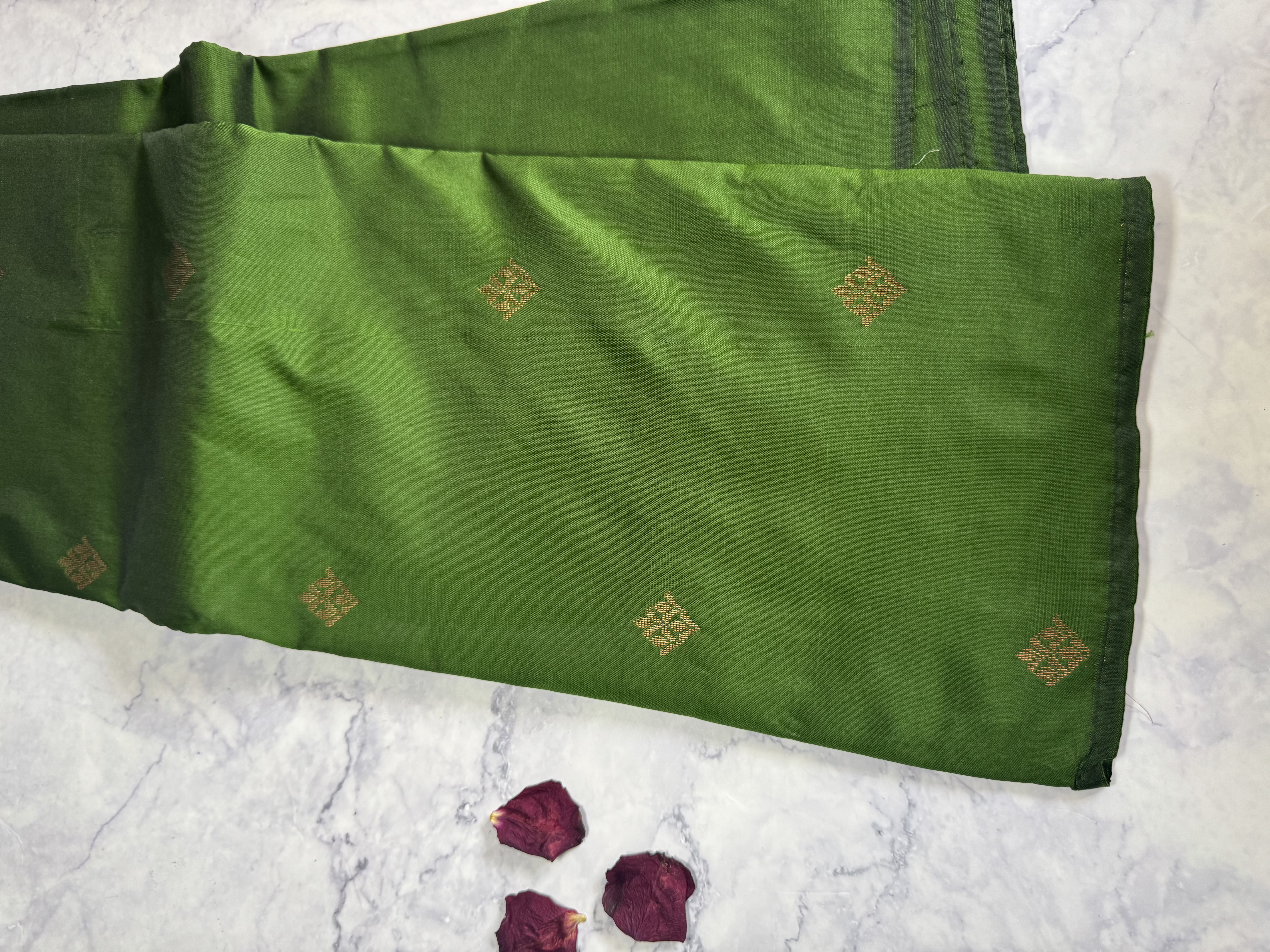 Mehendi green borderless semi silk saree