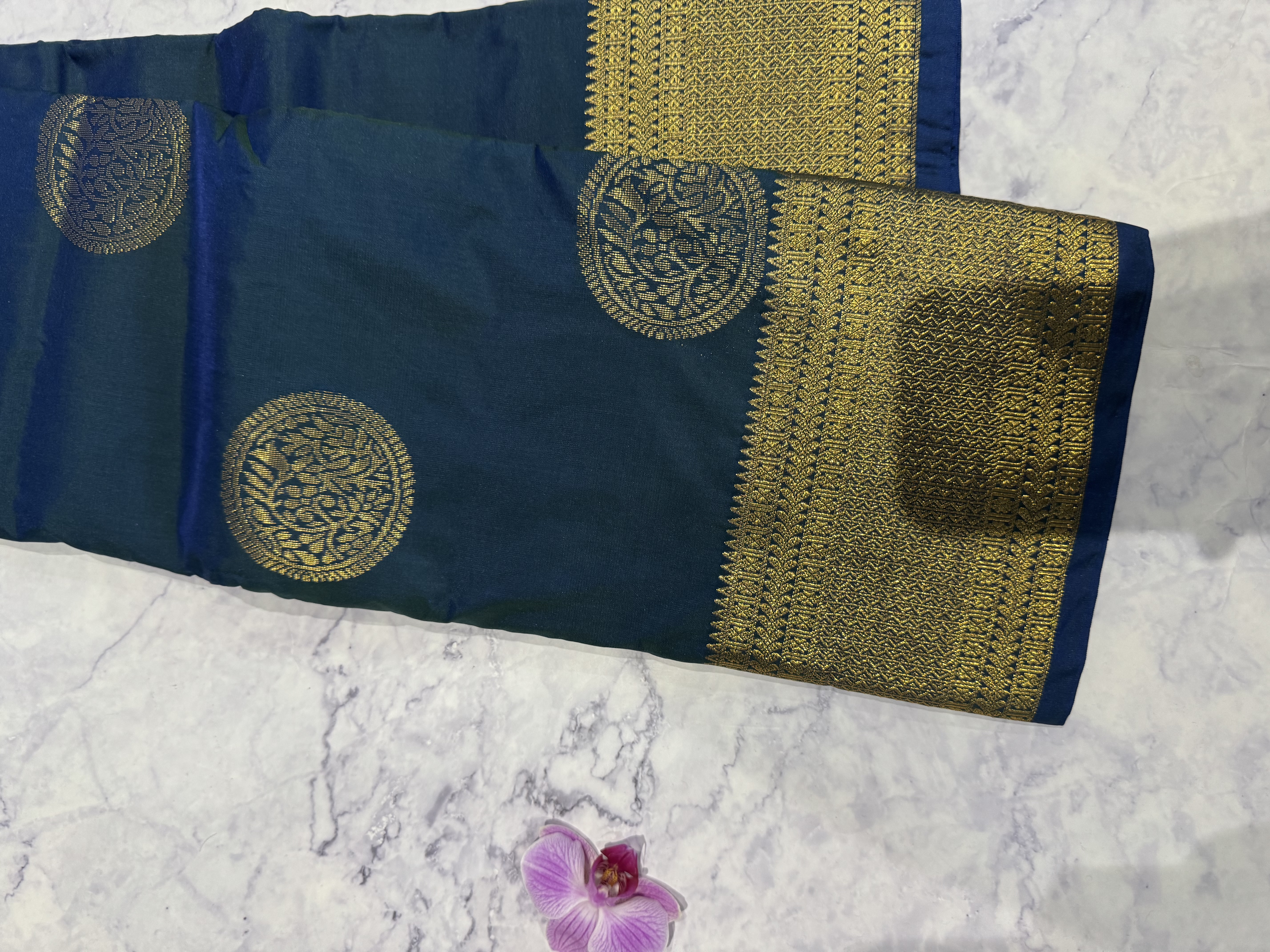 Dual tone peacock semi silk saree with round butta