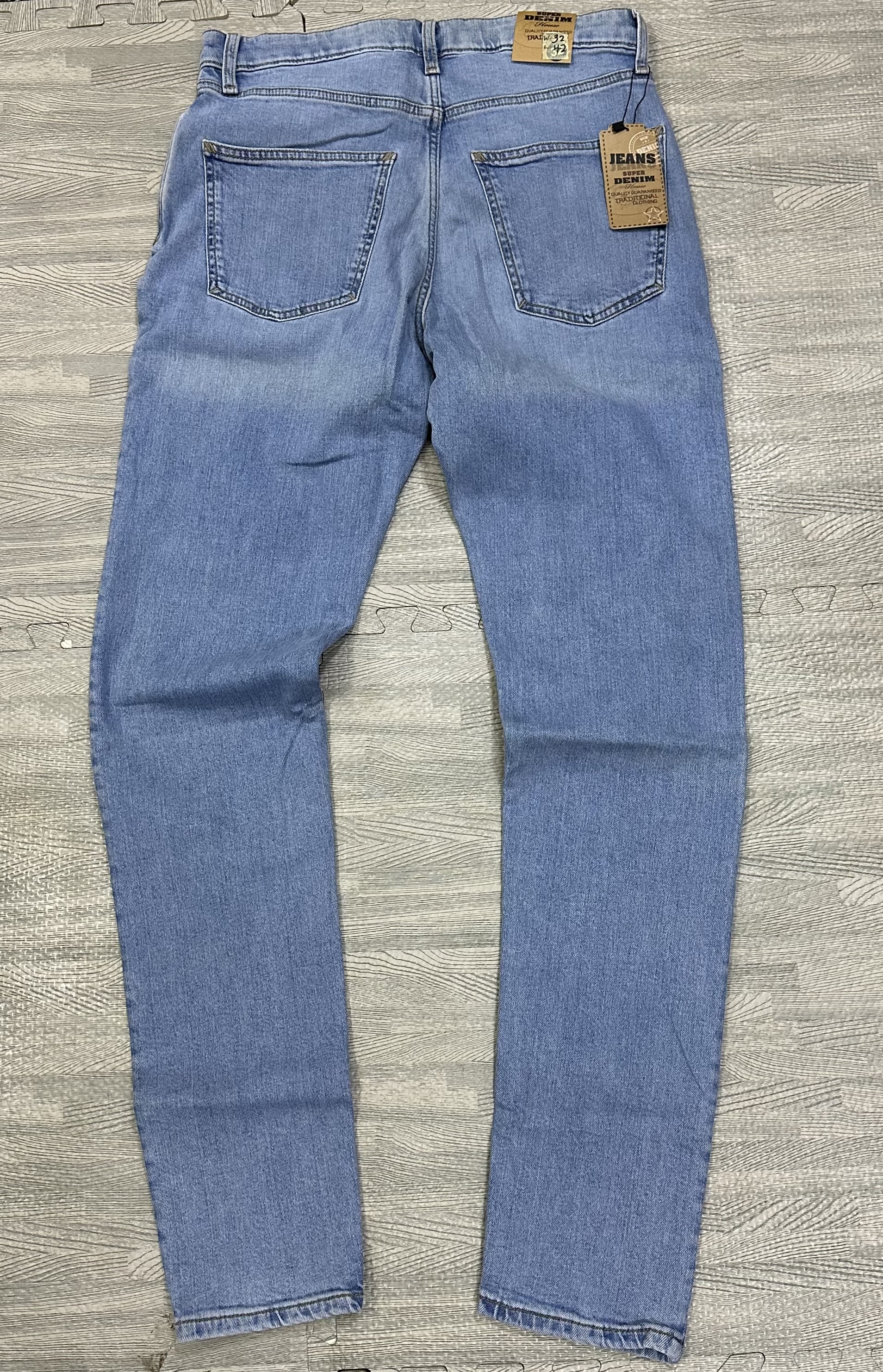 Men's Light Blue Jeans