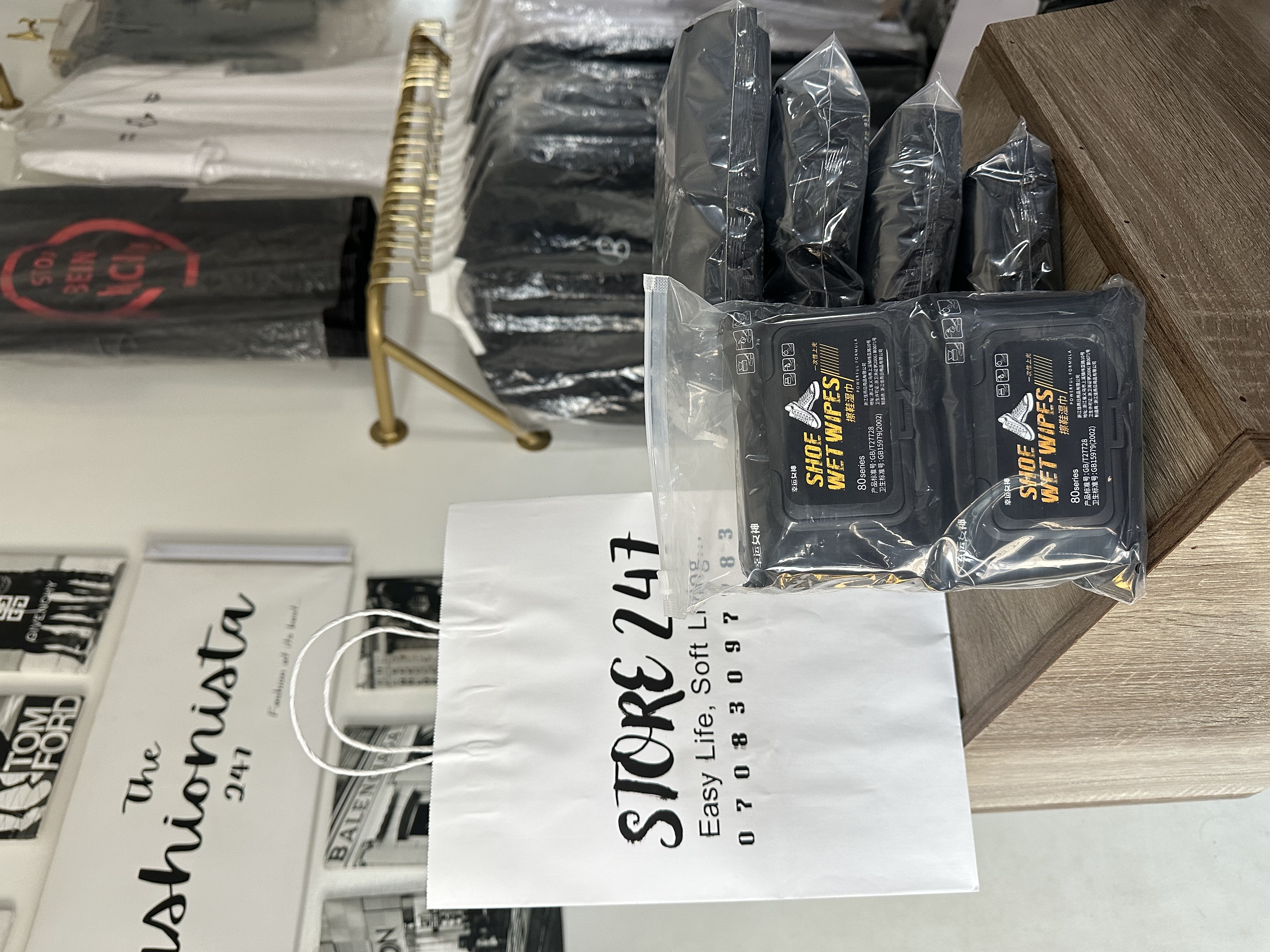 Quick Shoe Cleaning Wipes