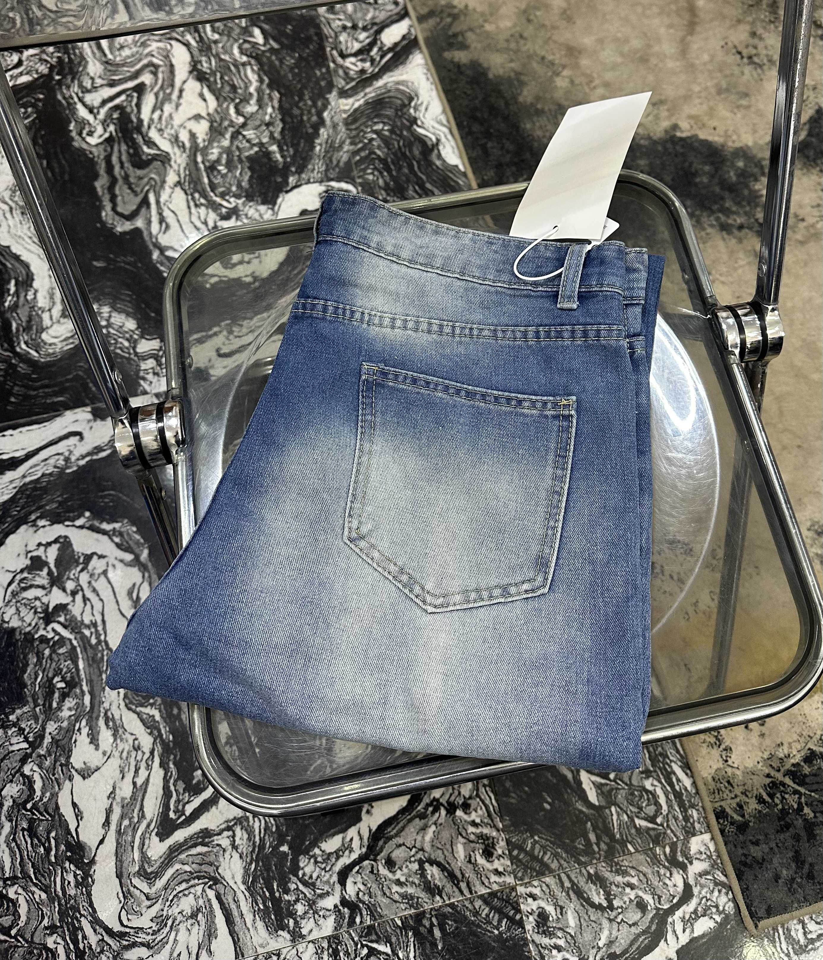 Color Washed Denim  Baggy Jeans