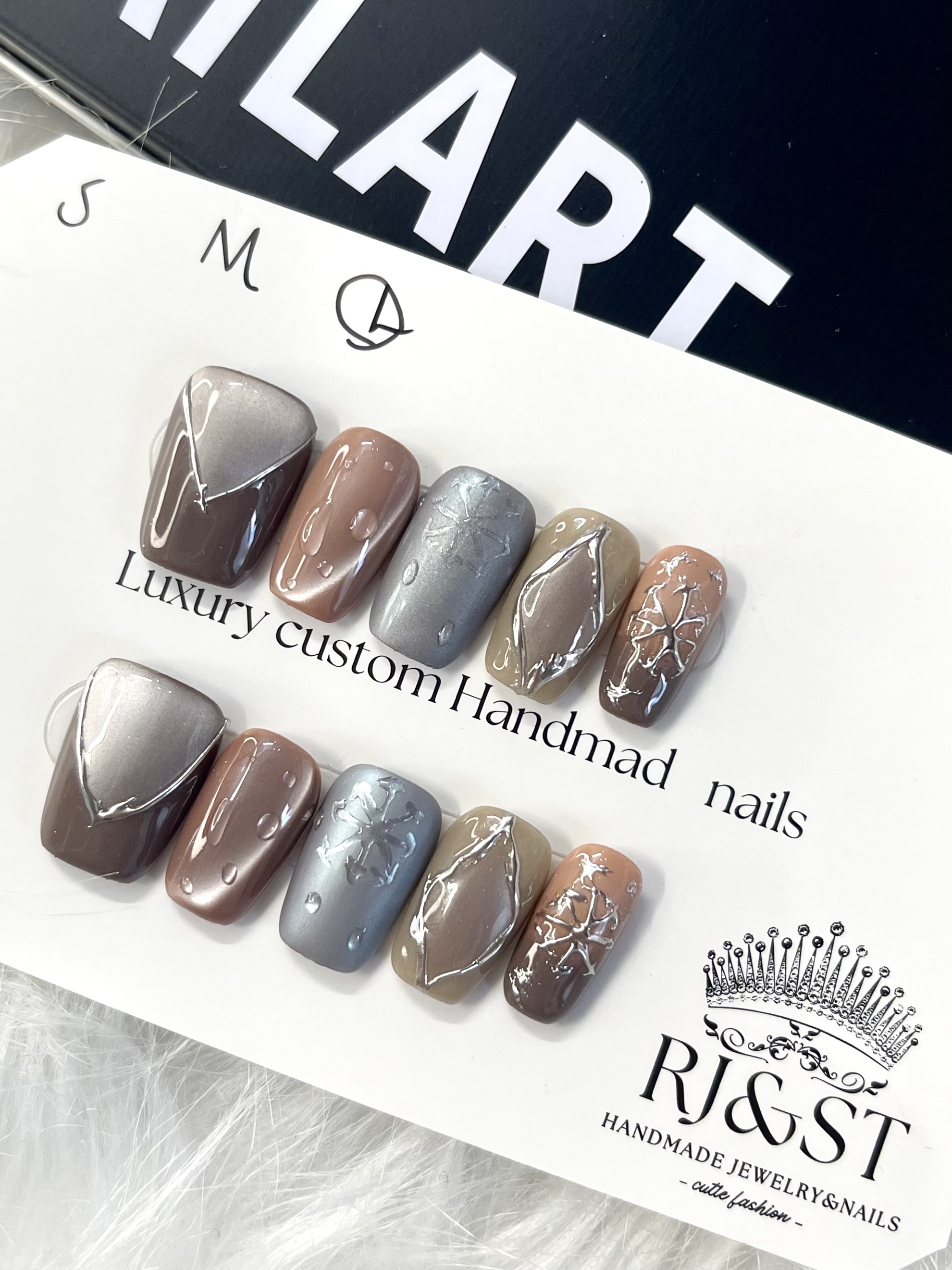 Stardust & Raindrops | Mirror Metallic Handmade Press-On Nails