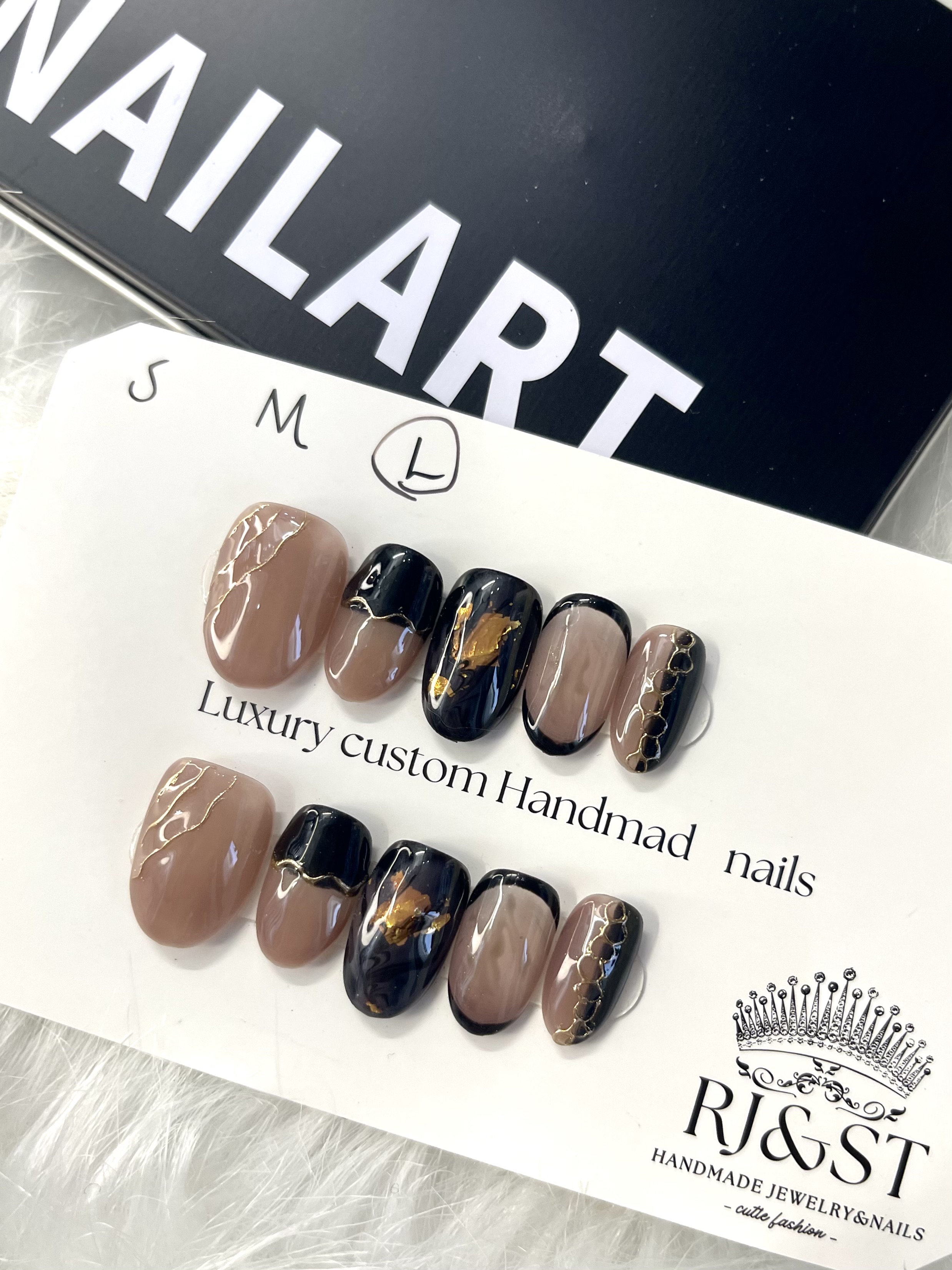 Mocha Noir | Gold-Leaf Marble Press-On Nails