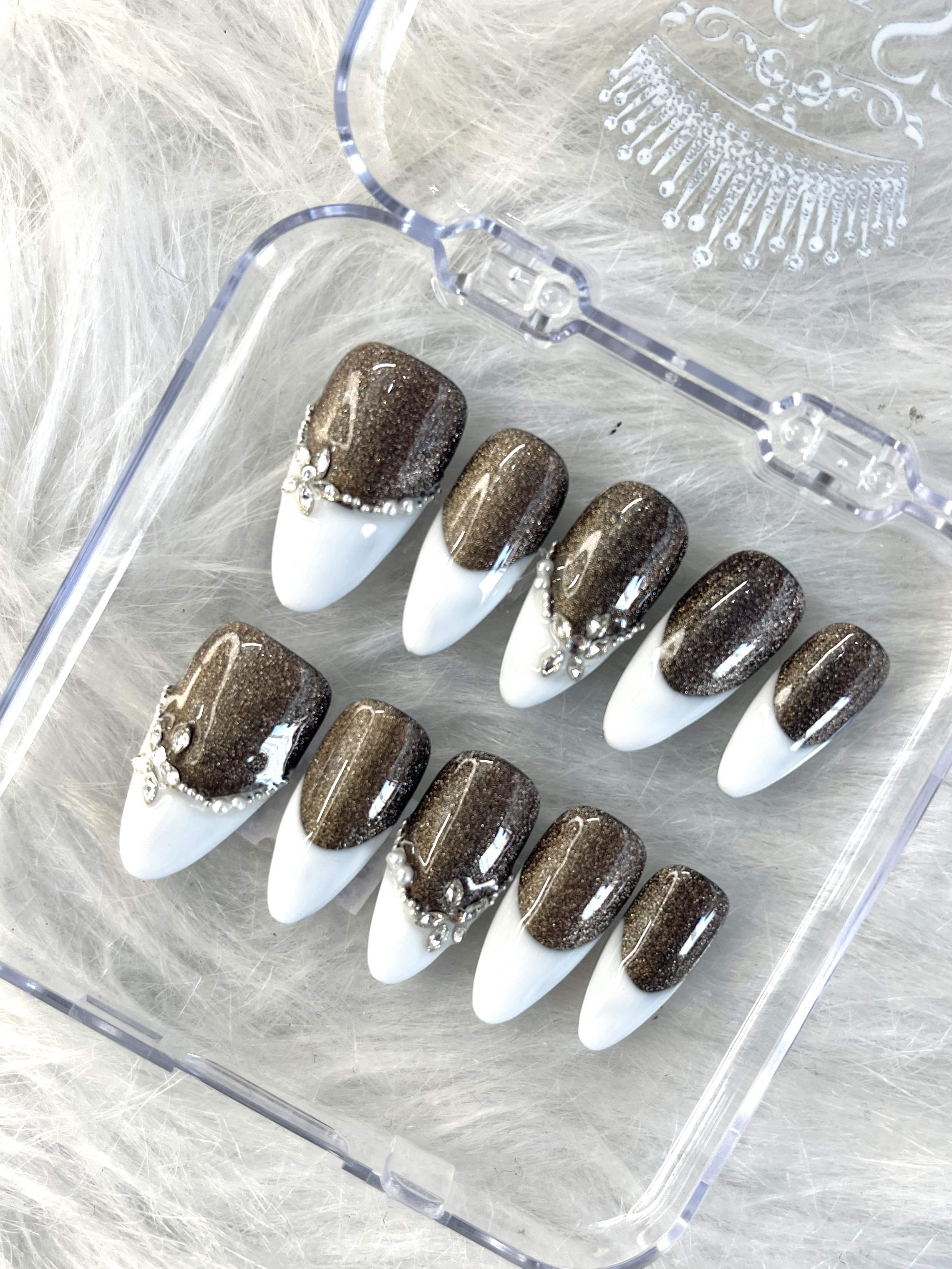 Mocha Glaze – Luxe Rhinestone Press-On Nails