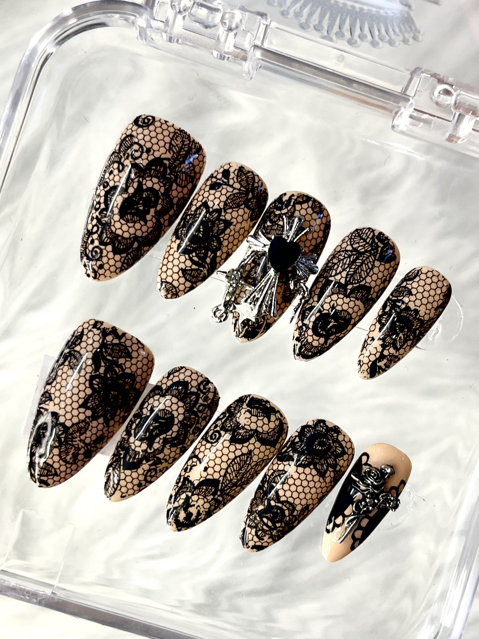 Midnight Veil – Gothic Lace Press-On Nails with Cross & Rose Charms