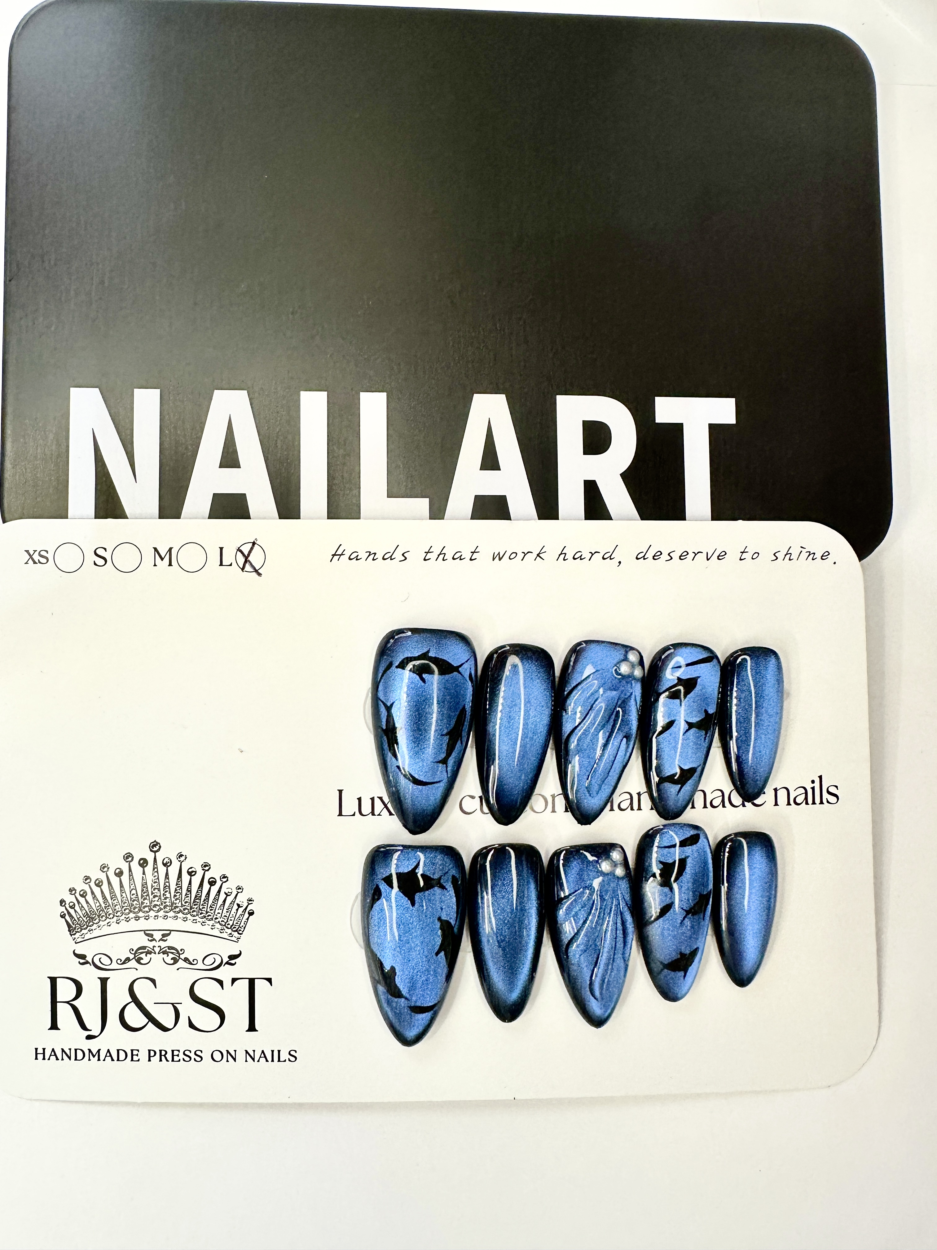 Deep Sea Dolphin Freedom Press-On Nails | Original Design Handmade Cat-Eye Nails