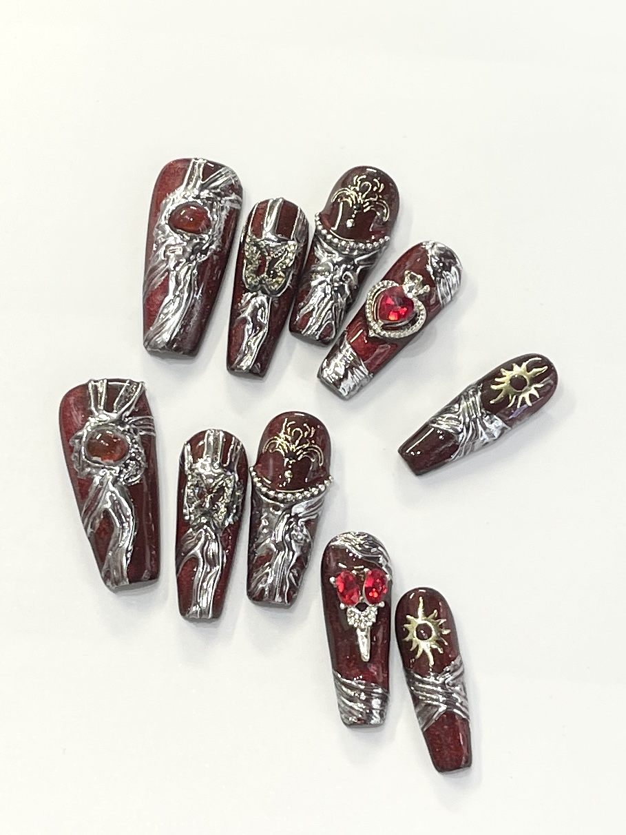 Blood & Metal – Gothic Chrome Press-On Nails