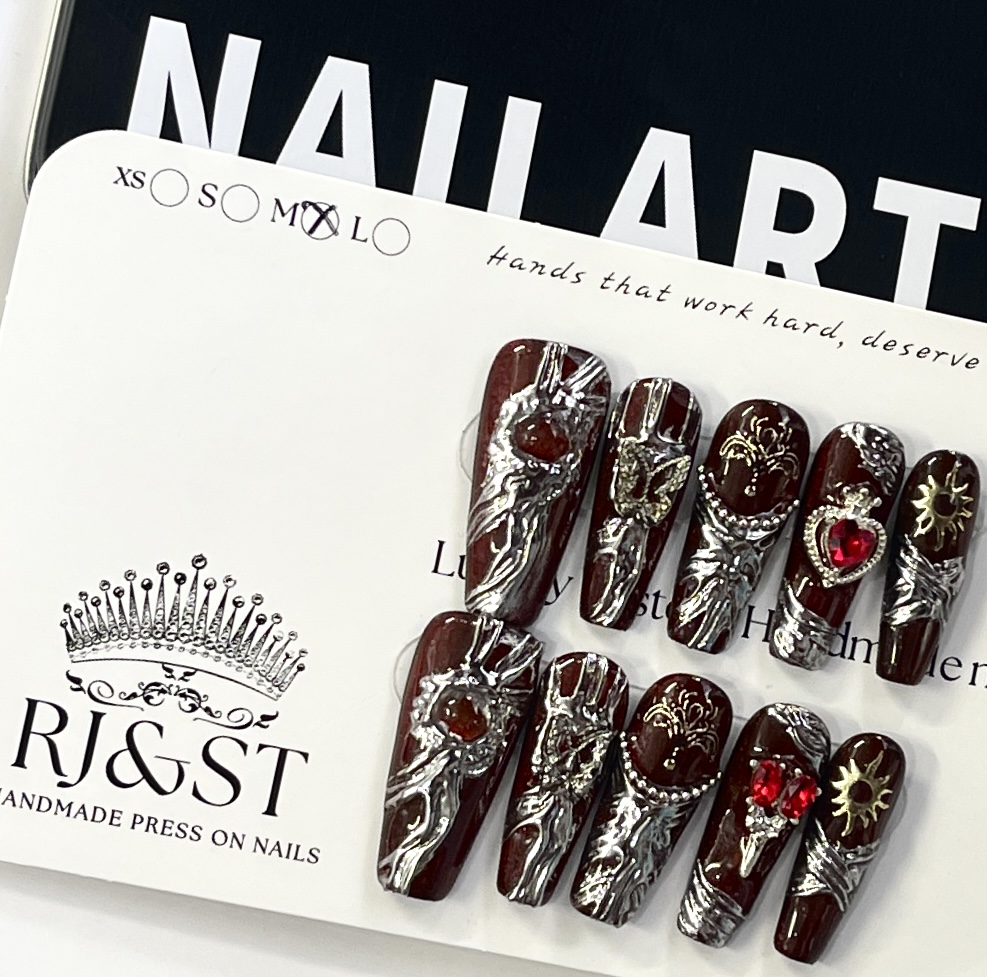 Blood & Metal – Gothic Chrome Press-On Nails