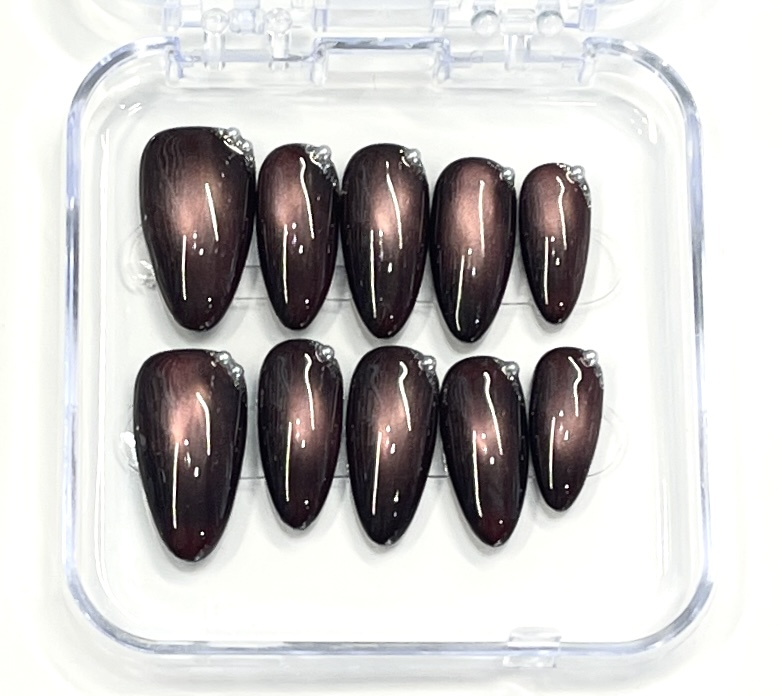 🍷 Dark Red Cat-Eye Press-On Nails | Elegant Metallic Glow with Rhinestone Accents