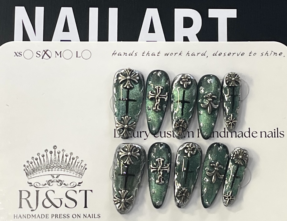 Emerald Shrine – Gothic Cross Chrome Nails