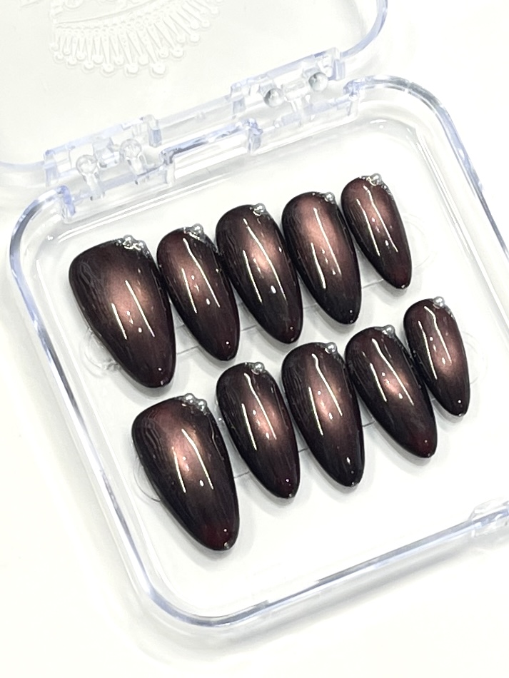 🍷 Dark Red Cat-Eye Press-On Nails | Elegant Metallic Glow with Rhinestone Accents
