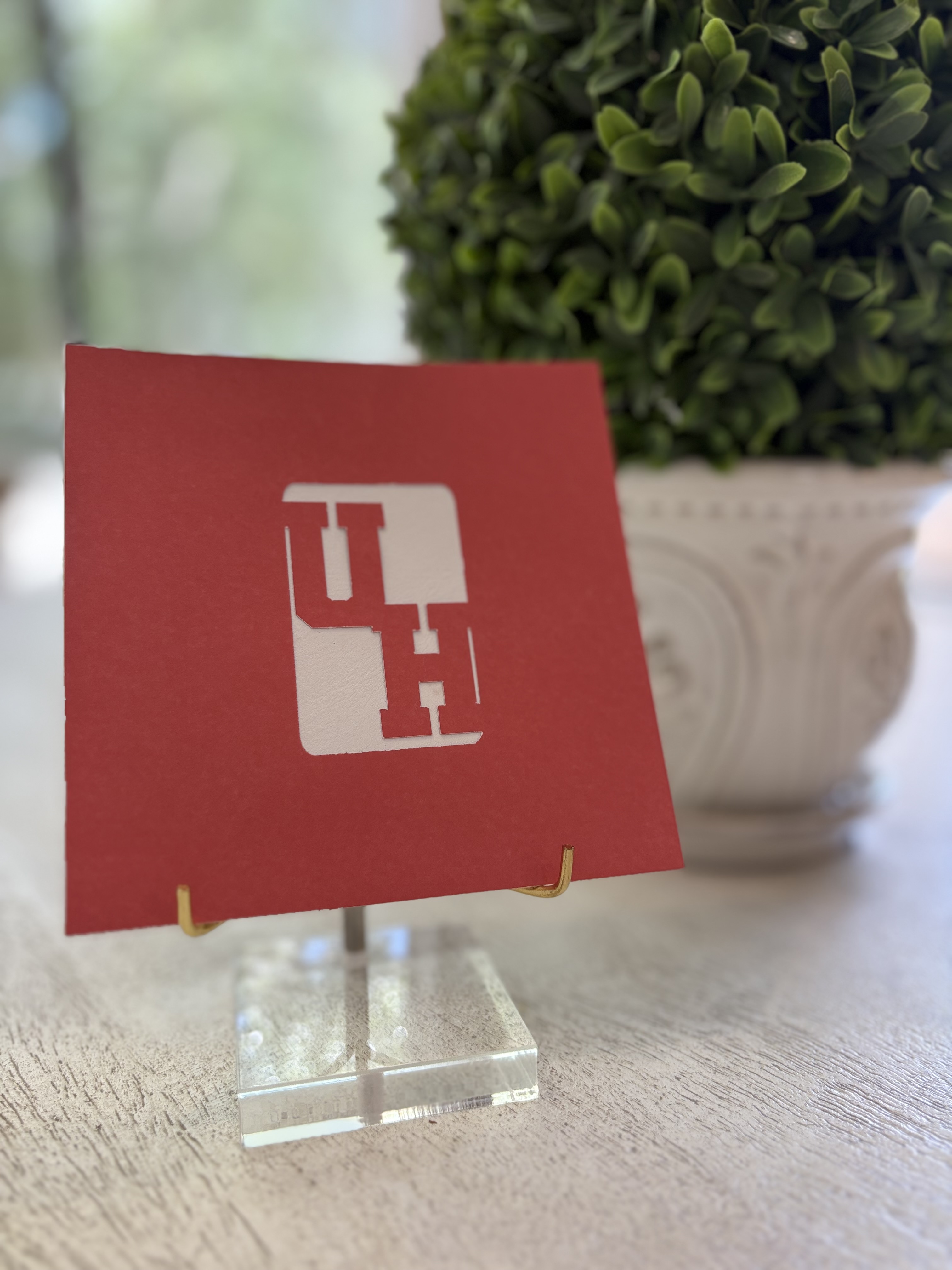 Red & White "UH"