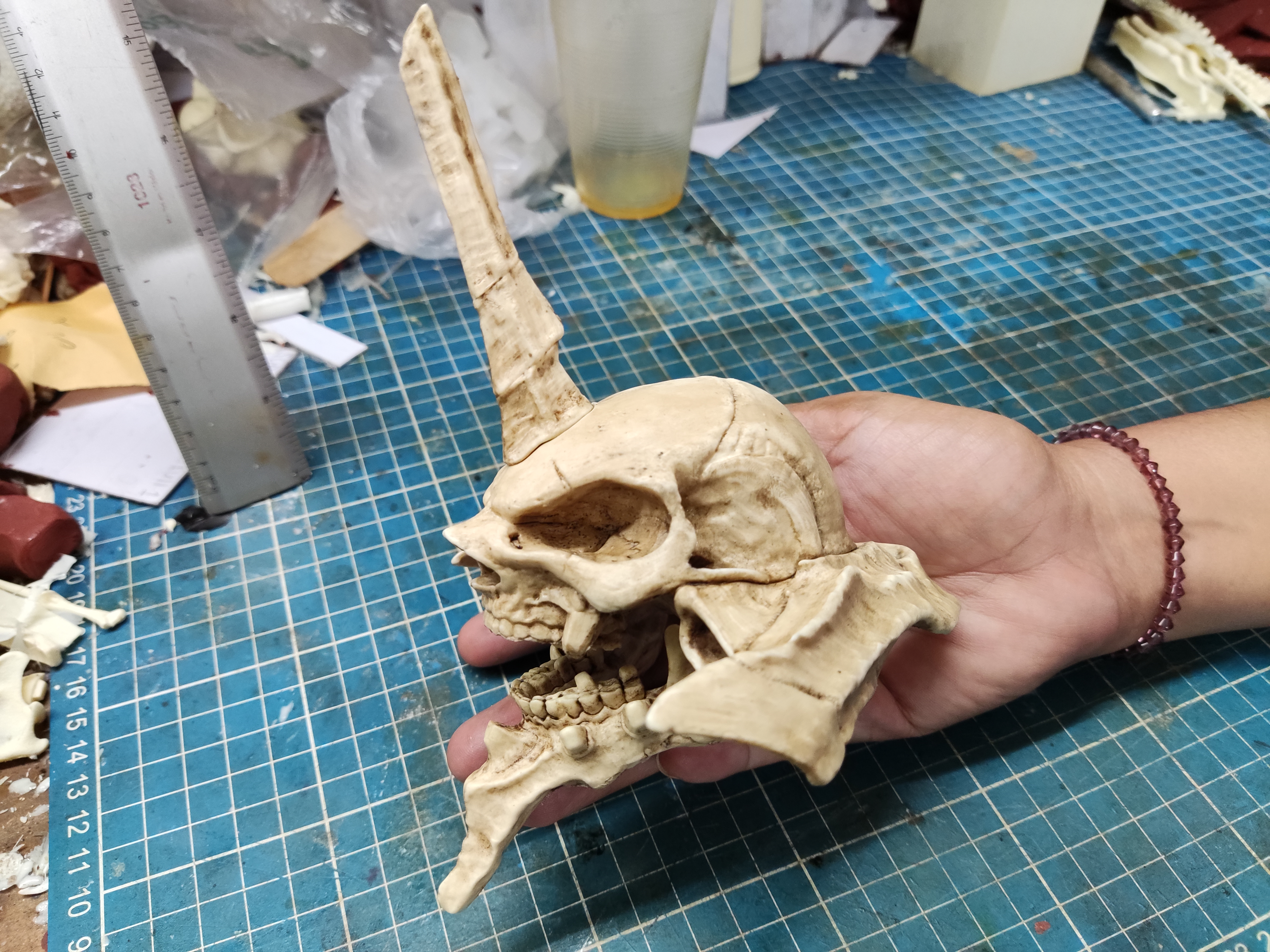 EVA01 Skull (Evangelion) Moveable jaw.