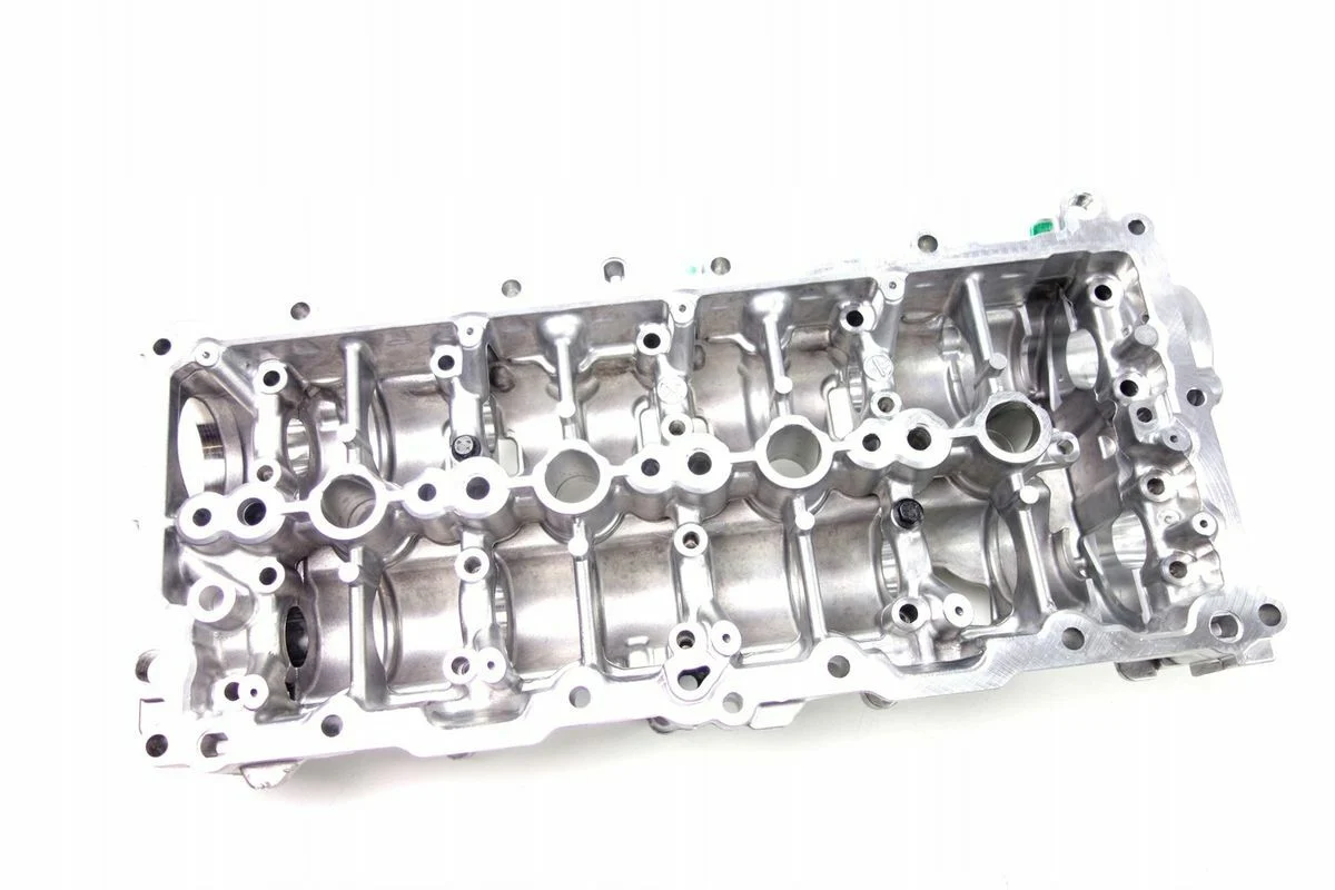 EKSANTRİK MİL KİTİ(EMME+EGSOZ+ÜST KAPAK+ZİNCİR+GERGİ)ASTRA L-CORSA F-COMBO E-P2008-P208-P3008-P301- P308-P5008-P508-PARTNER-BERLINGO-C3-C4-C5 1.5HDI DV5 FOCUS IV 17> KUGA III 19> ECOBLUE COURIER 17>