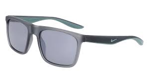 Nike Chak