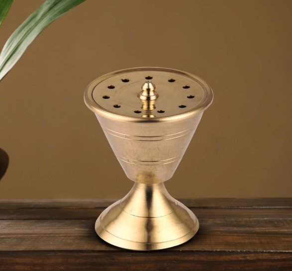 Brass Damru Incense Stick Holder, 7.5 cm Round Stand, Gold, Traditional Temple Pooja Accessory