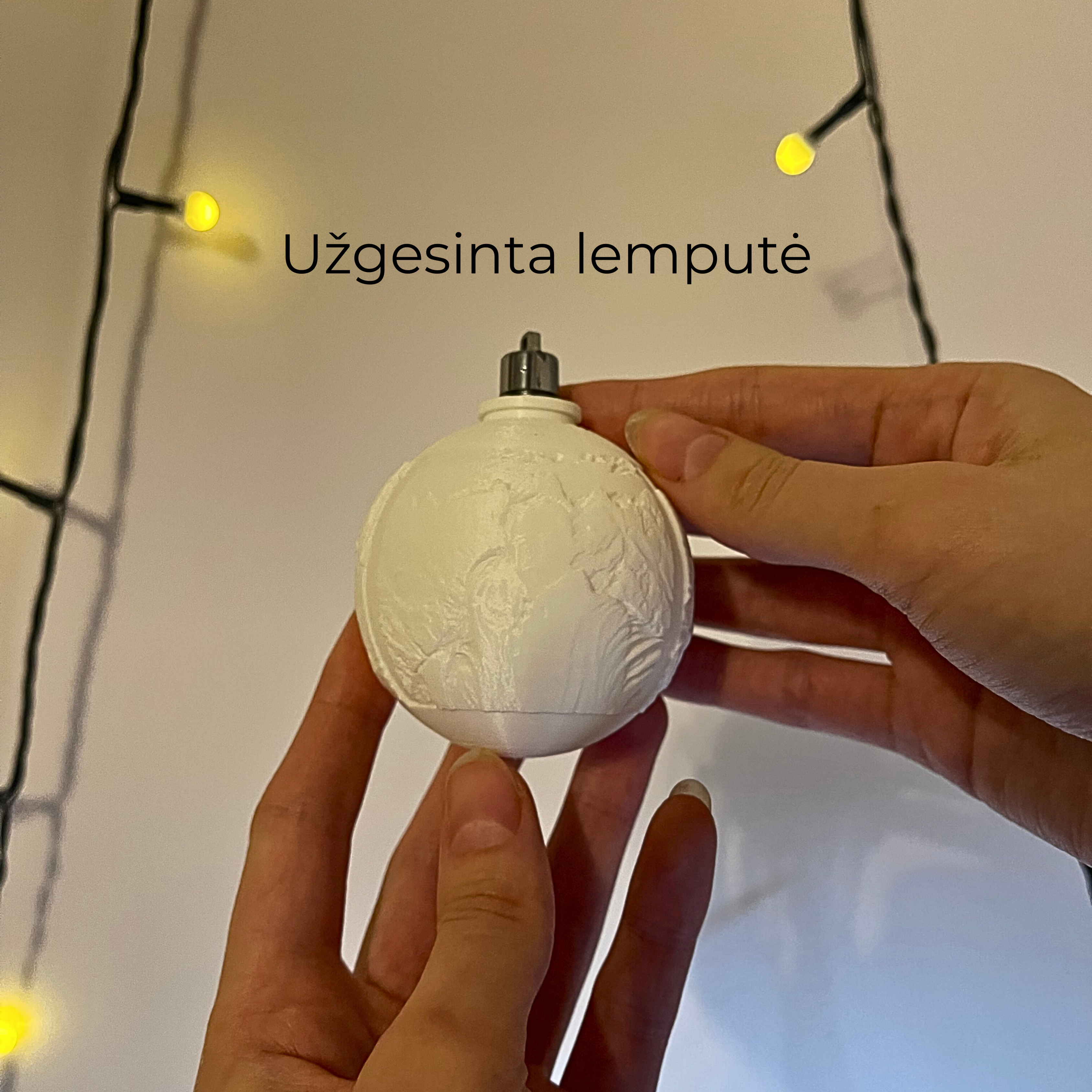 Žaisliukas ant Kalėdų eglutės