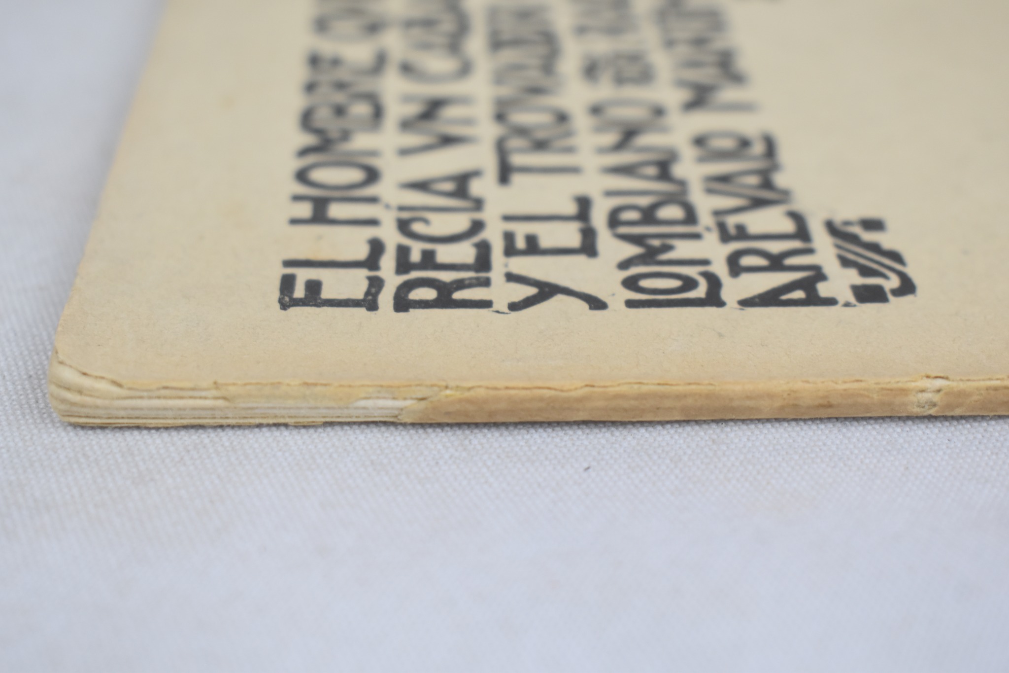 EL HOMBRE QUE PARECÍA UN CABALLO Y EL TROVADOR COLOMBIANO