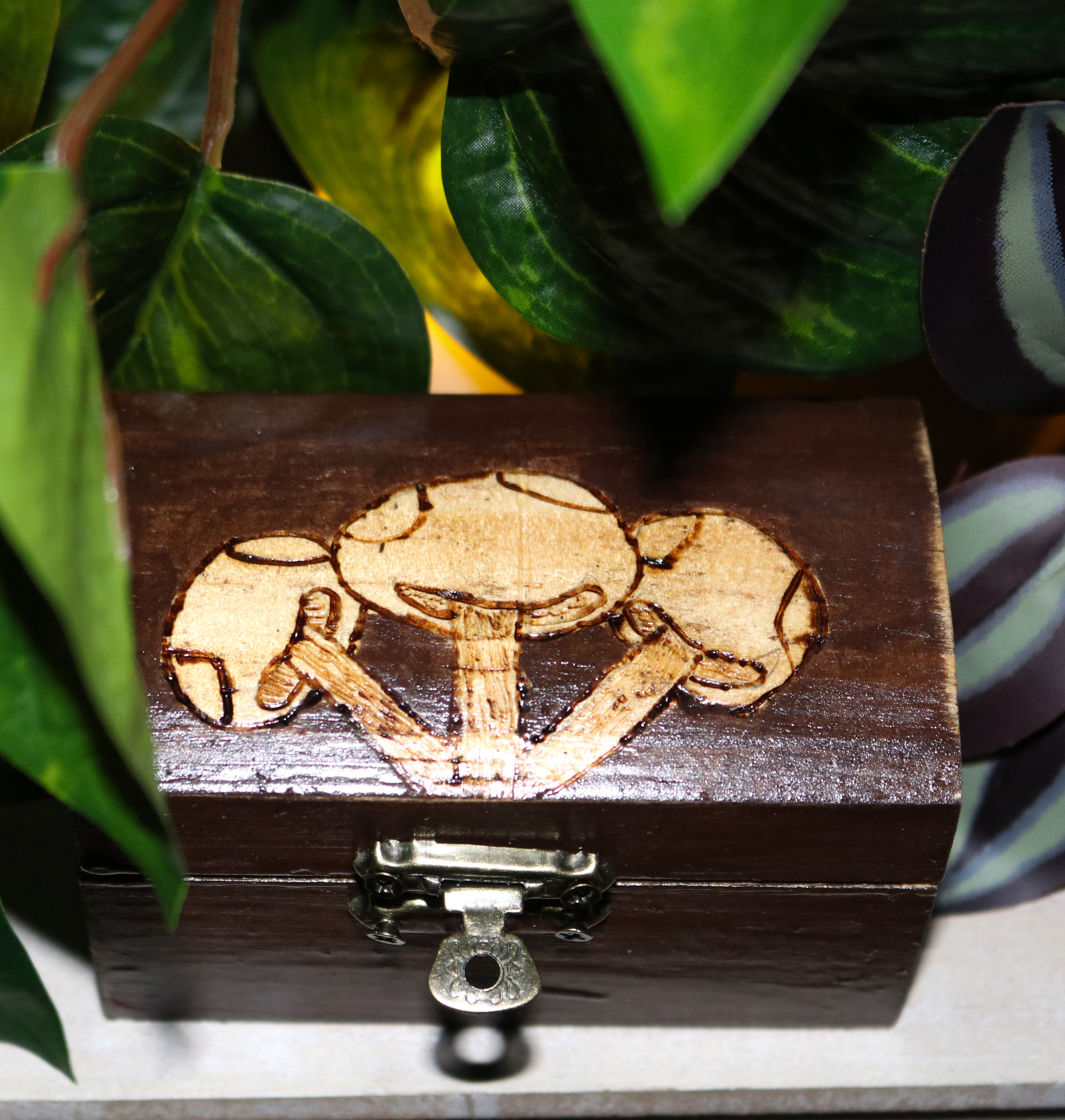 Pendulum treasure chest