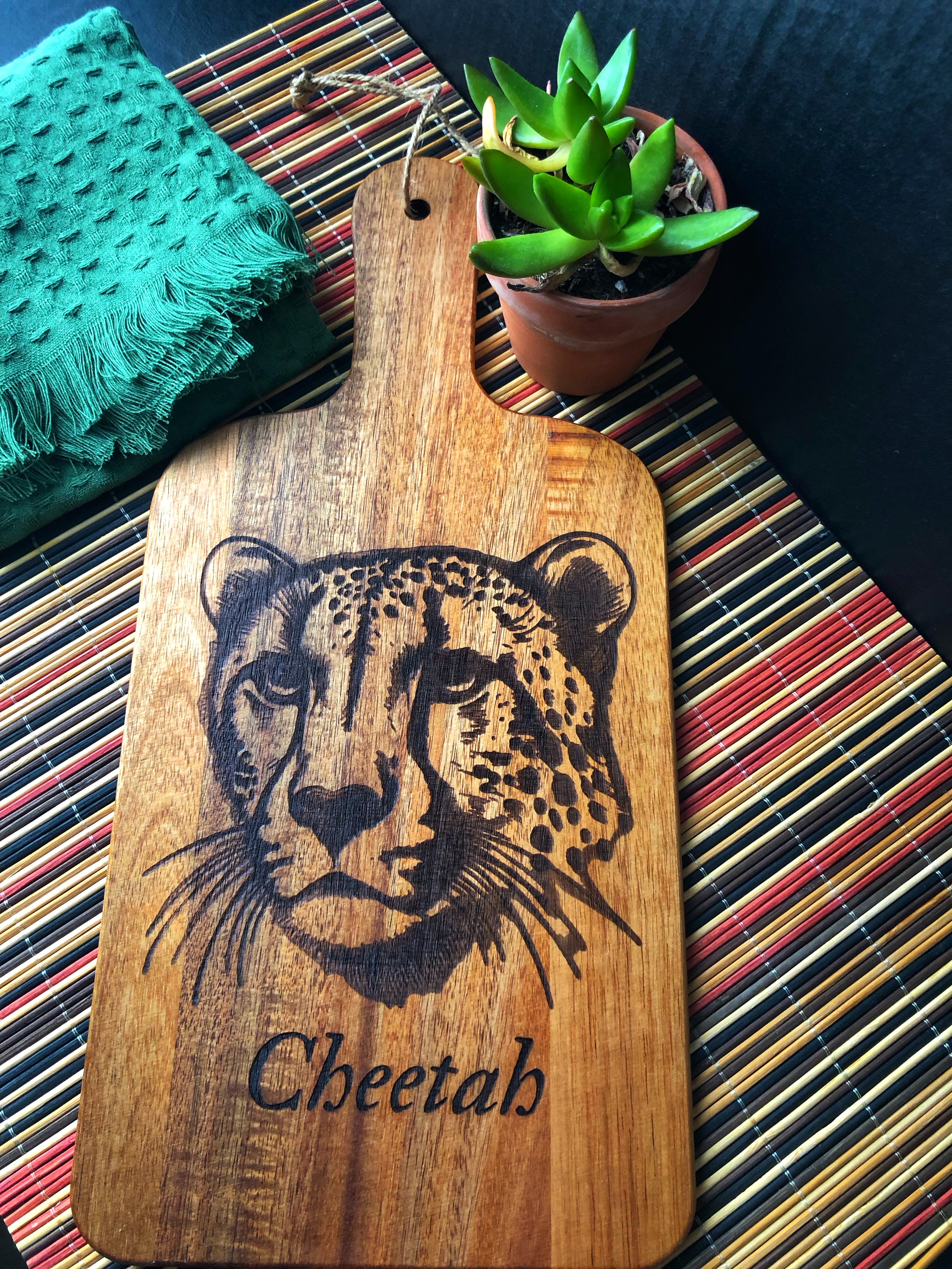 Wooden Cutting Board with Cheetah Engraving