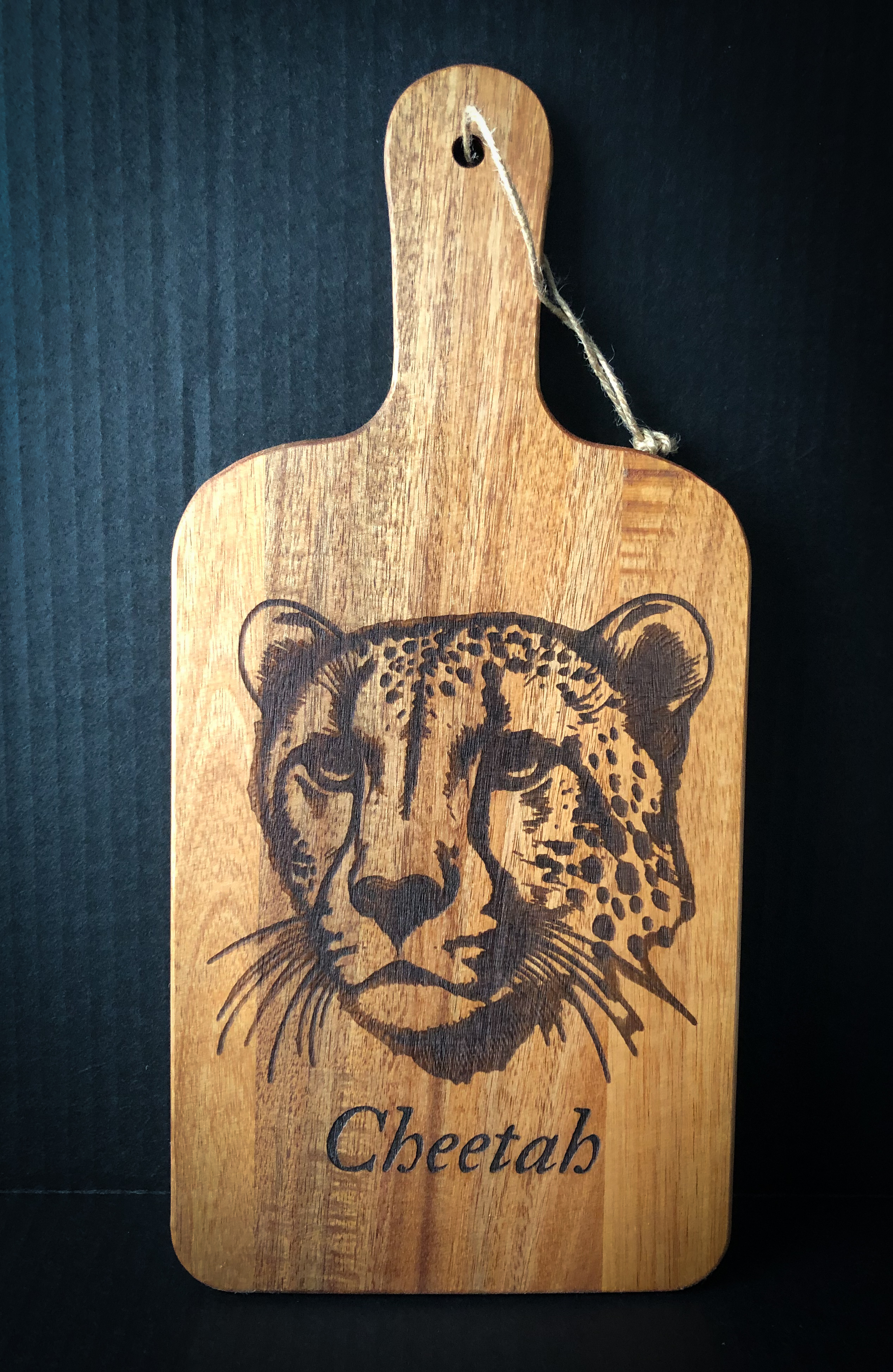 Wooden Cutting Board with Cheetah Engraving