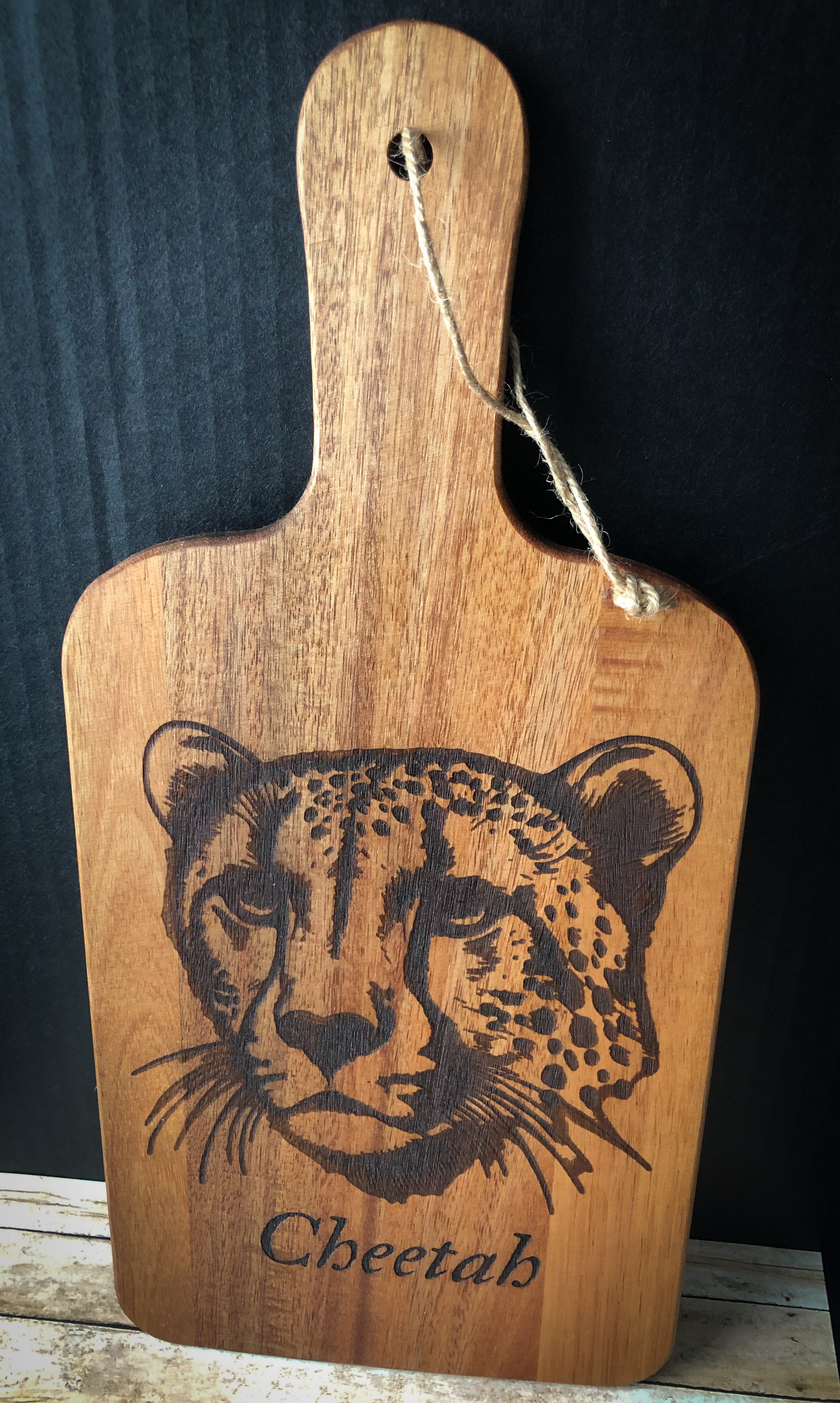 Wooden Cutting Board with Cheetah Engraving