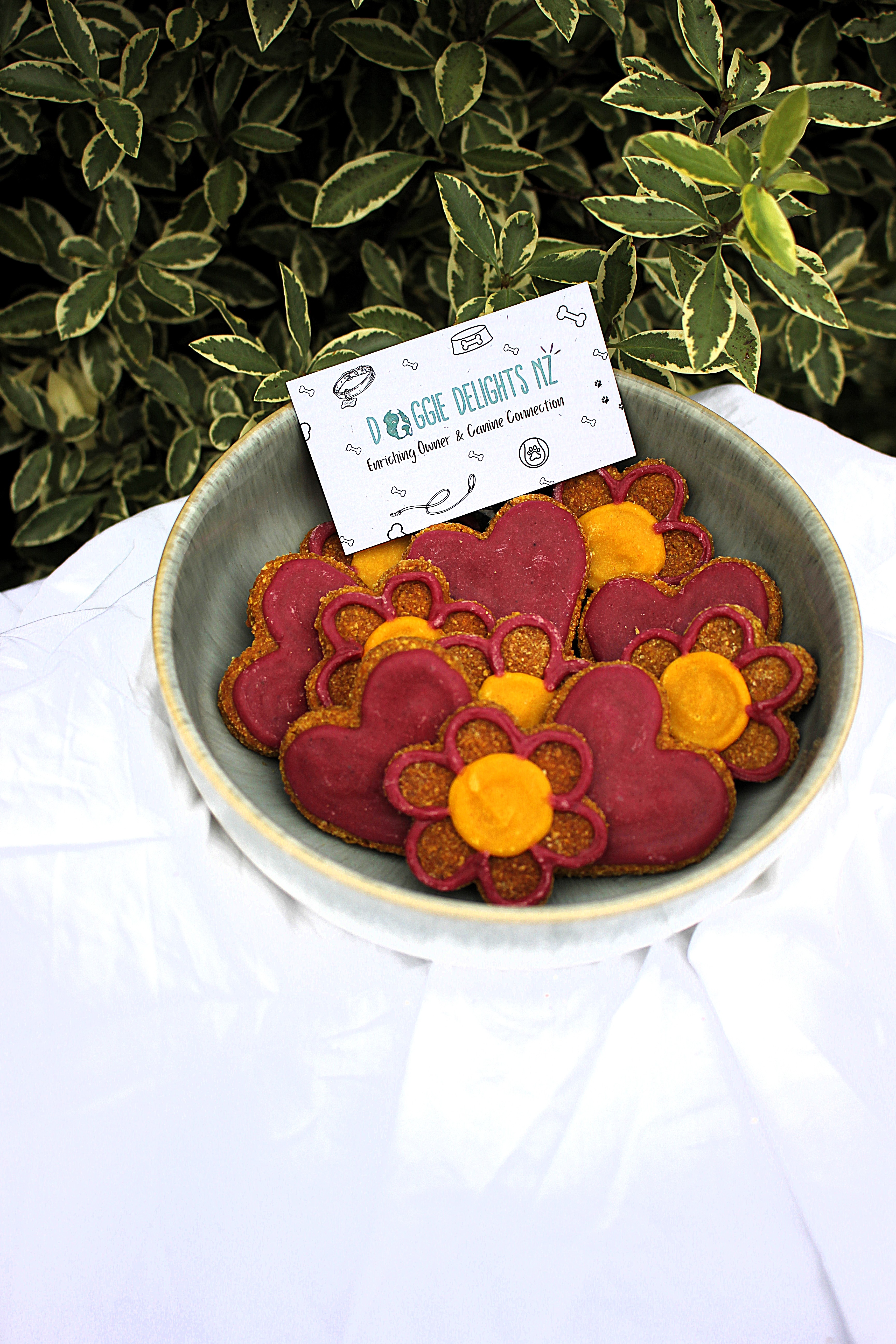 Flowers & Hearts - Iced Chews