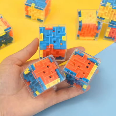 3D Maze Puzzle Cubes
