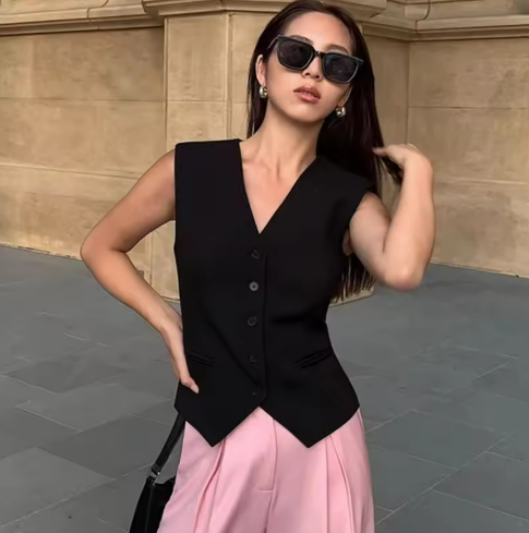 Button-Up Sleeveless Vest