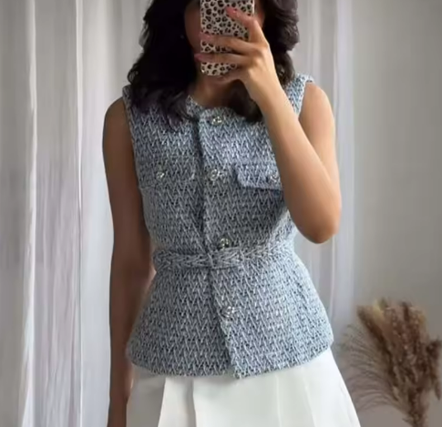 Elegant Sleeveless Tweed Vest