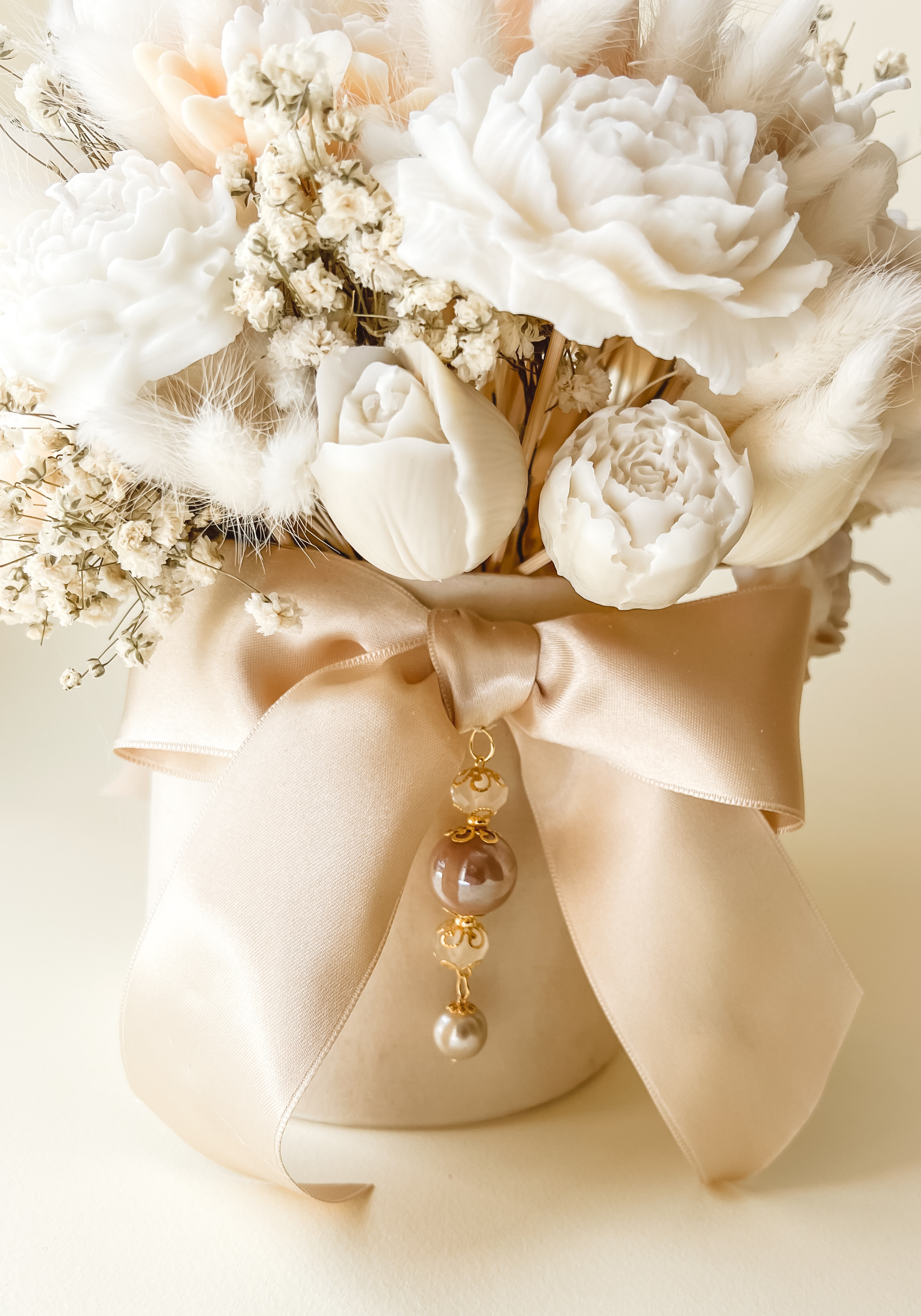 Žvakių žiedų puokštė "Aksominė svaja"