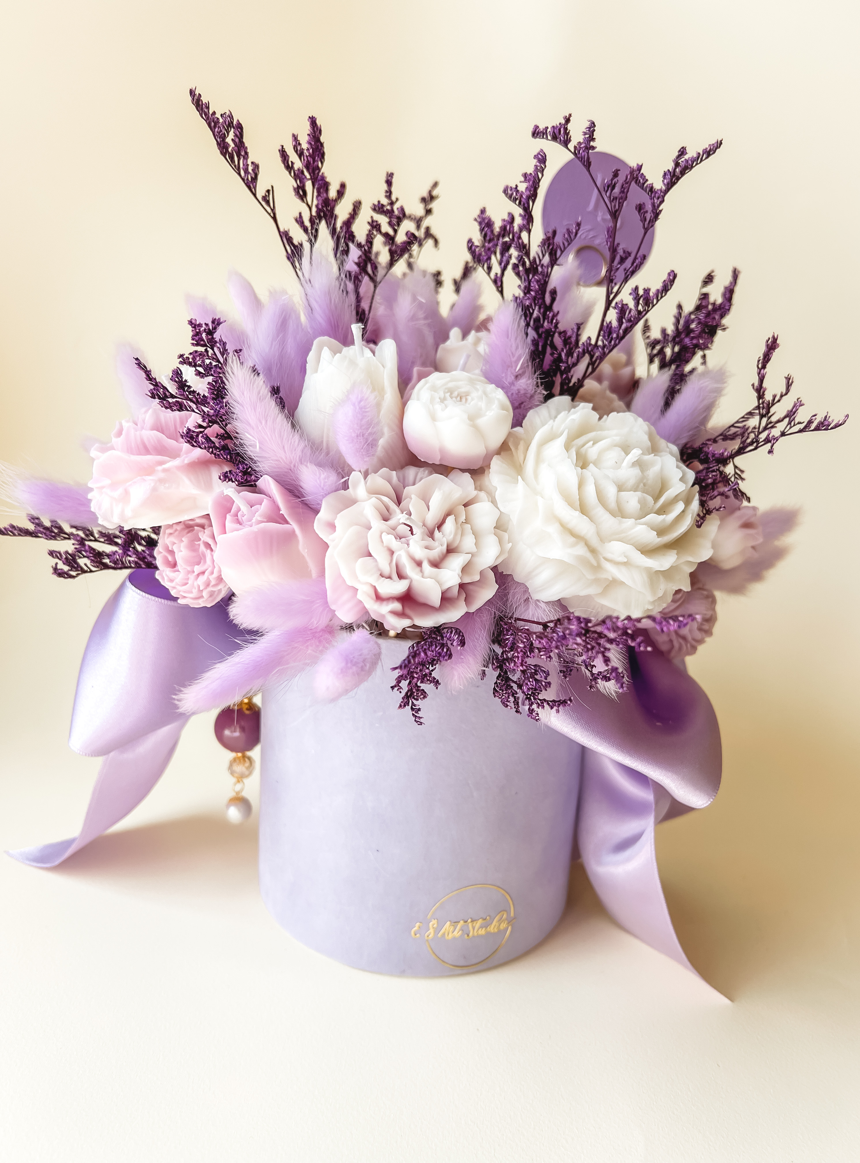 Žvakių žiedų puokštė "Alyvų aušra"