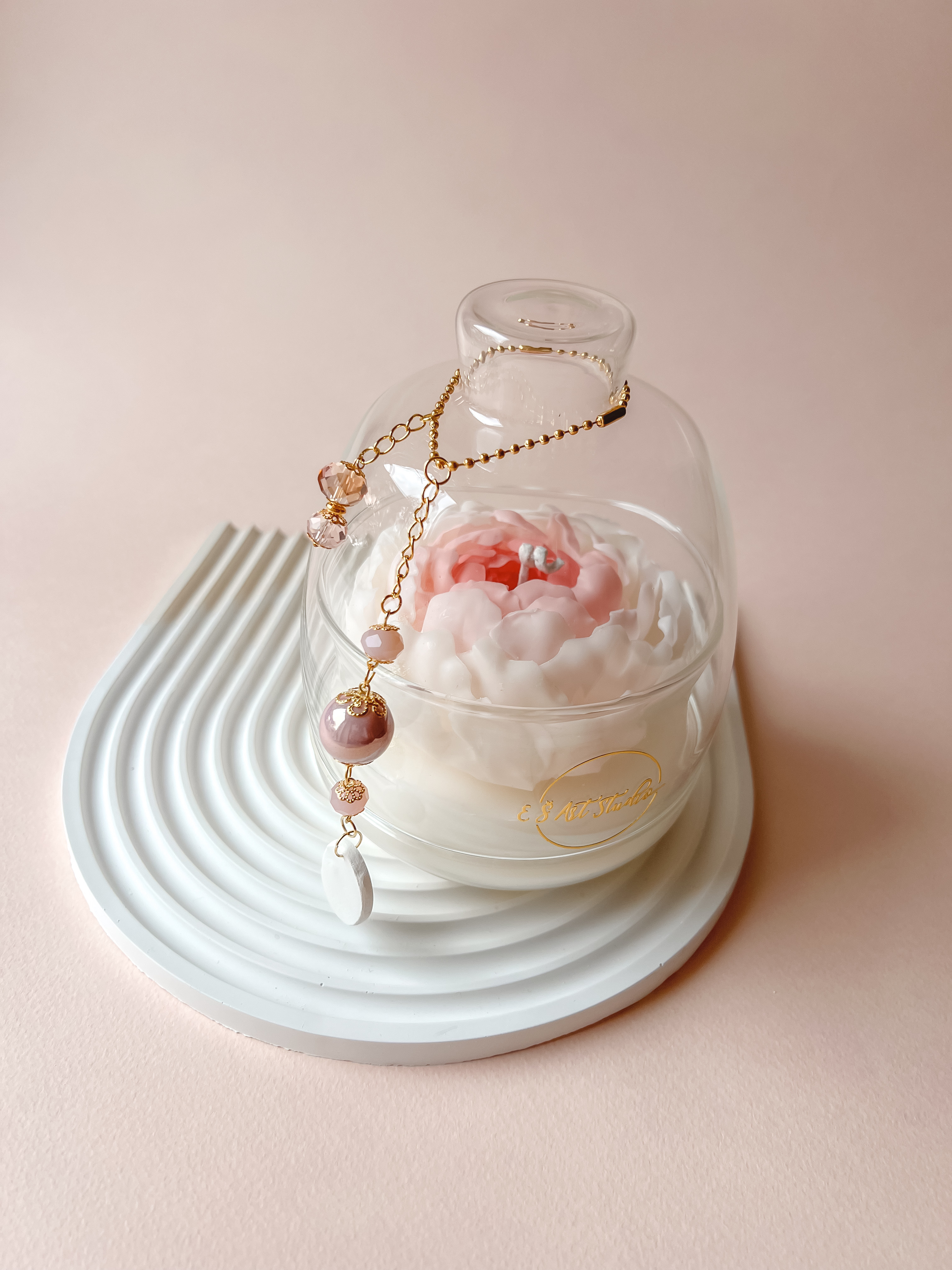 Žvakė "Švelni gėlelė"