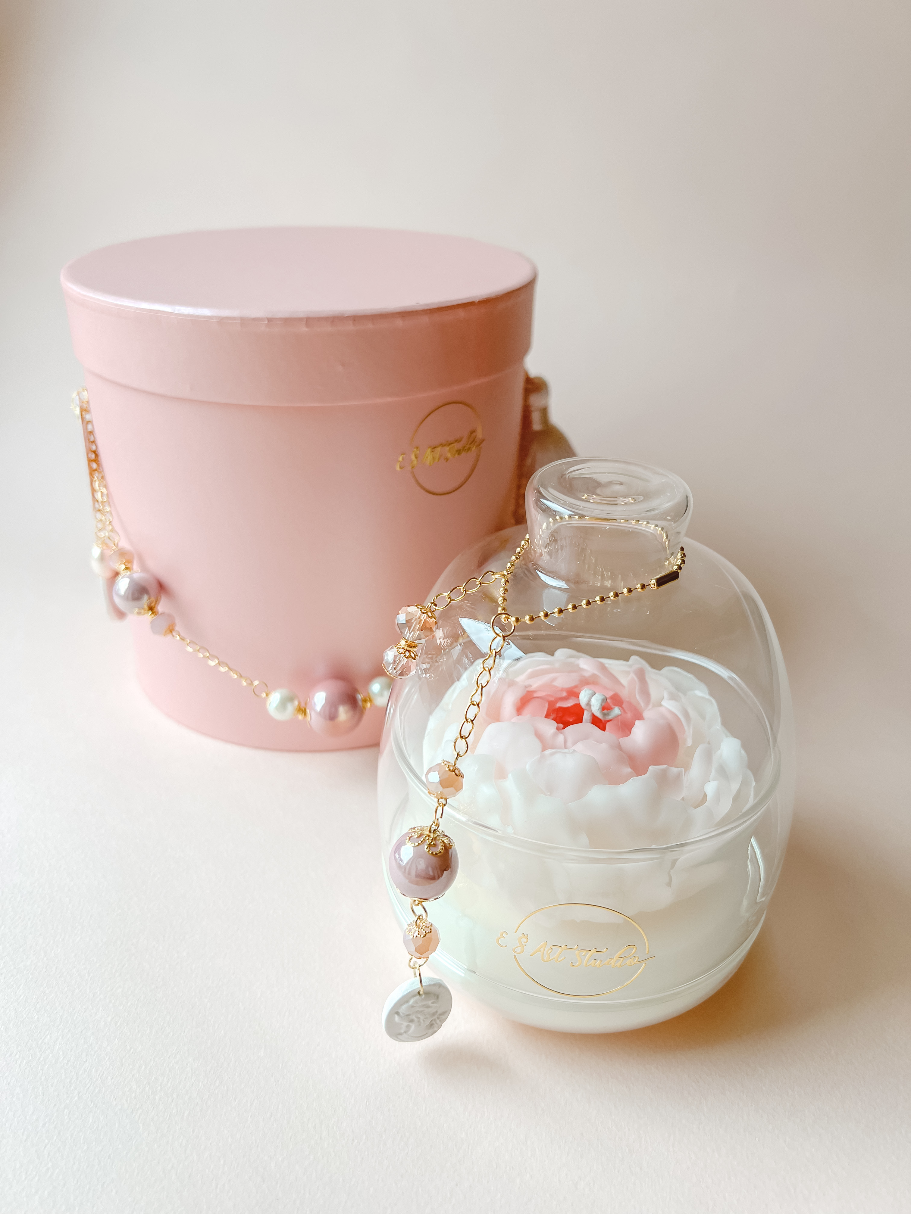 Žvakė "Švelni gėlelė"