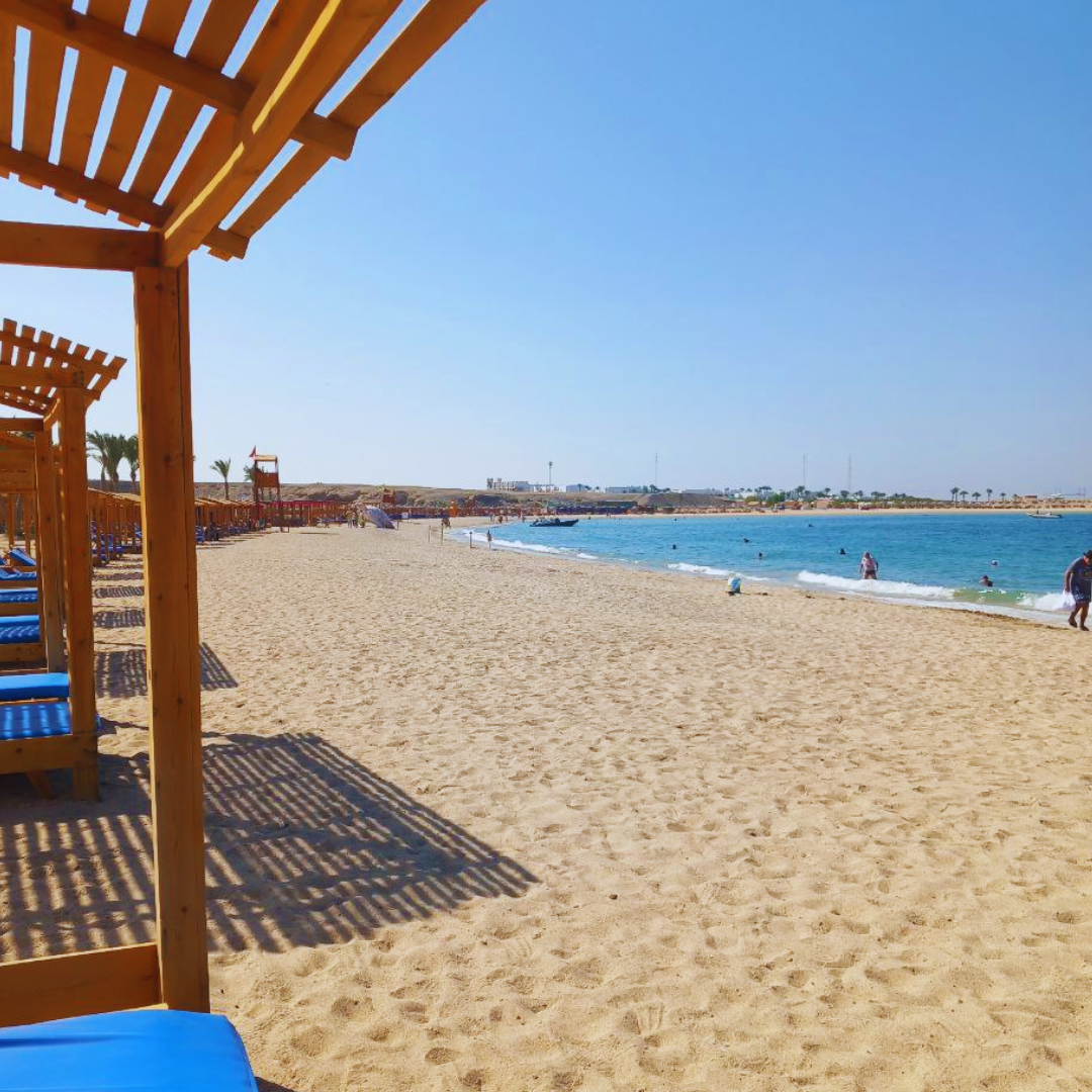 Abu Dabbab Dugong Bay. Day at the Beach with Snorkeling