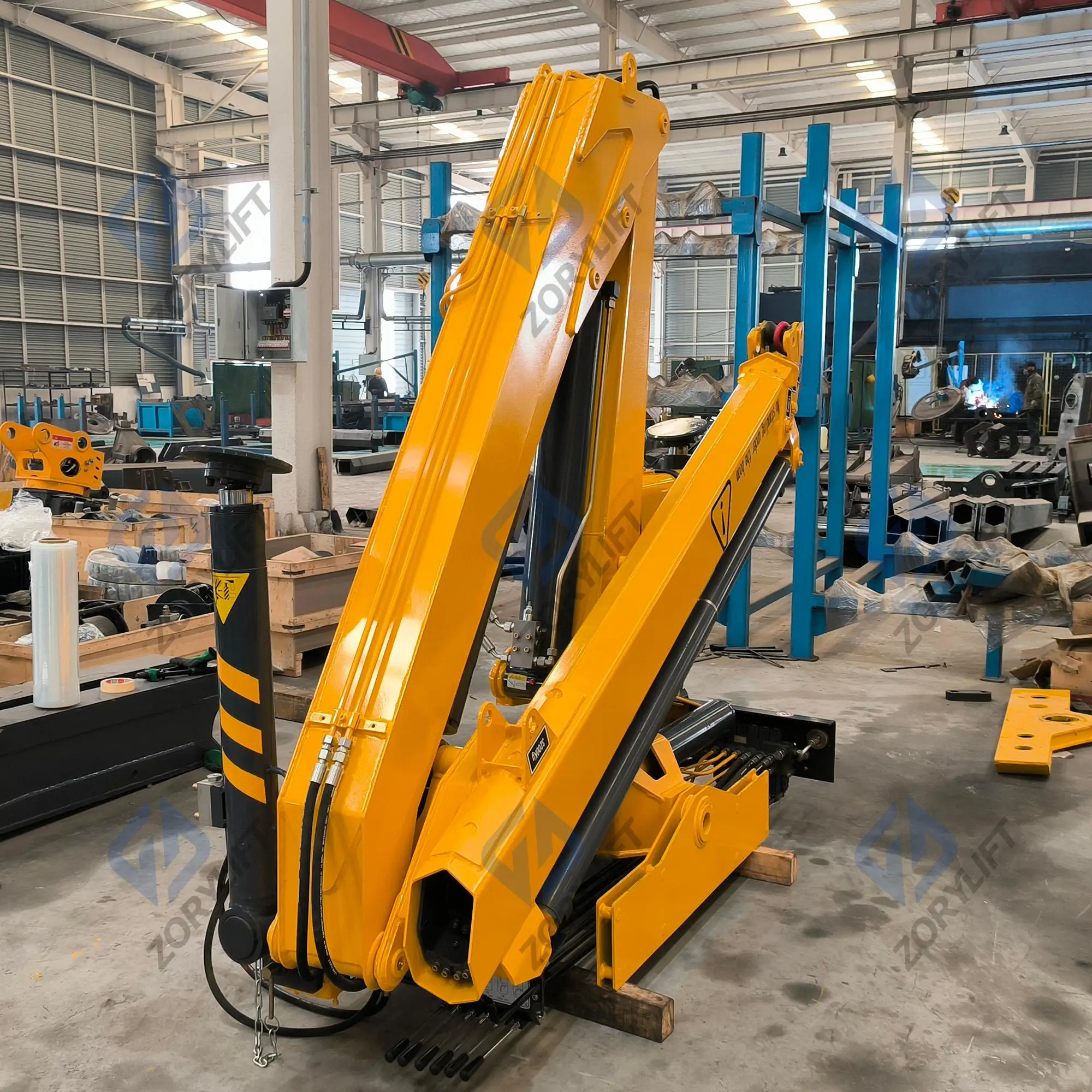 SQZ68 3.2ton Knuckle Boom Crane