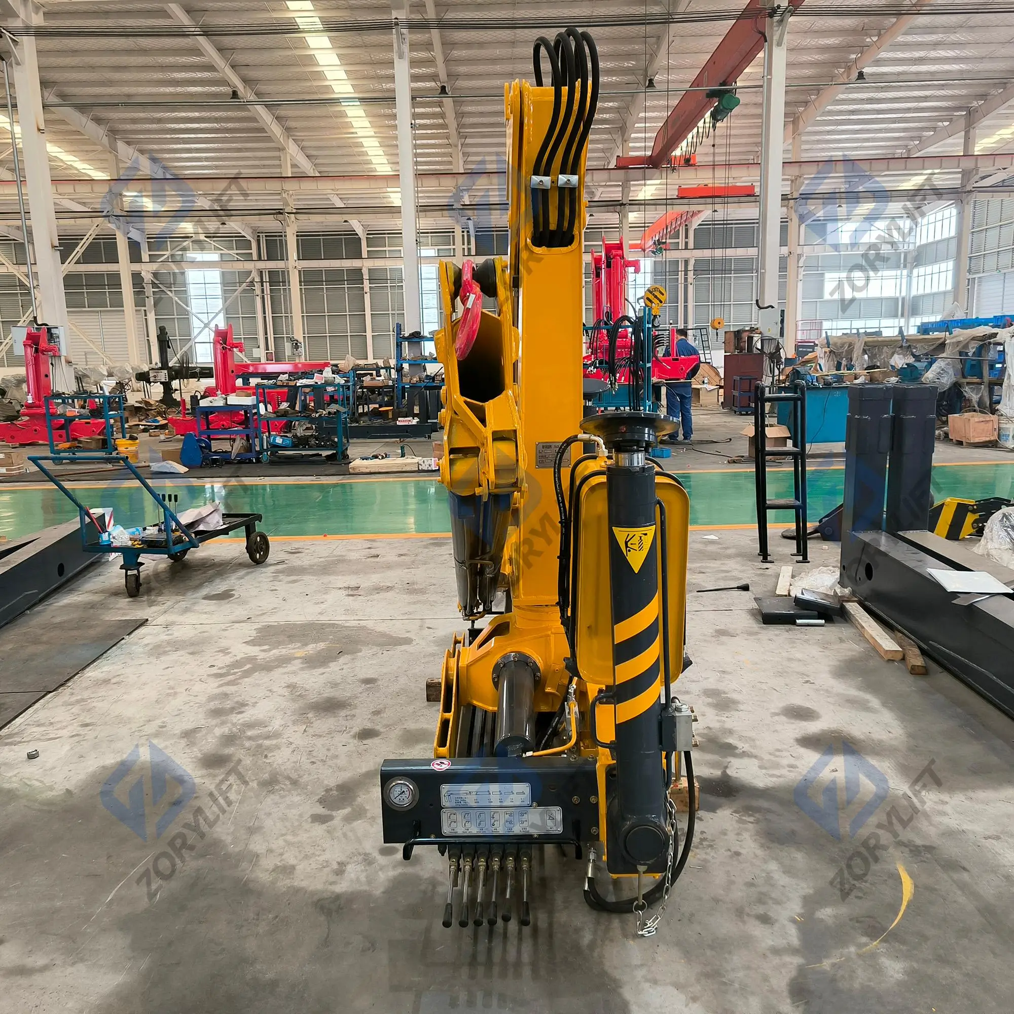 SQZ68 3.2ton Knuckle Boom Crane